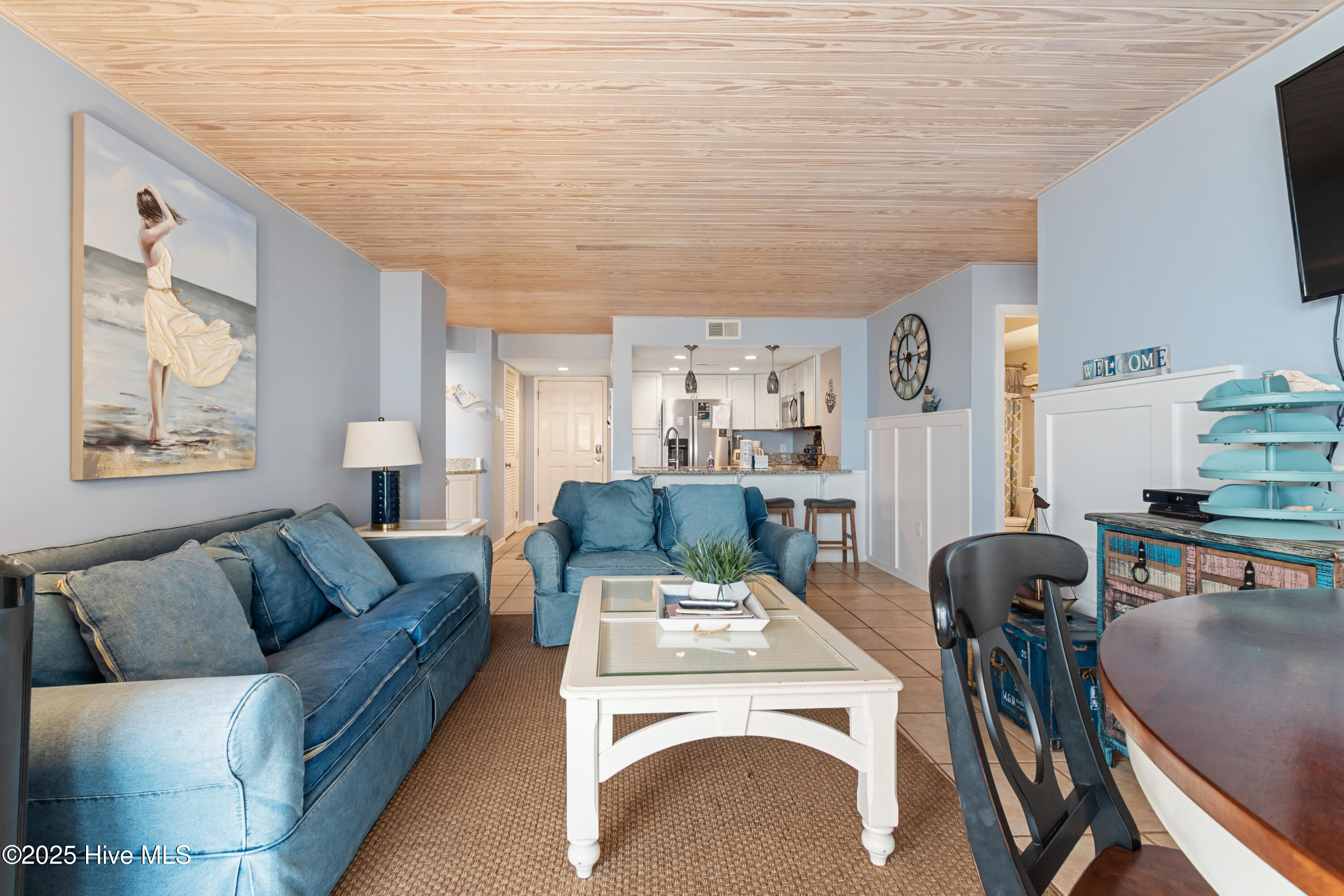 2000 New River Inlet Road, 2611