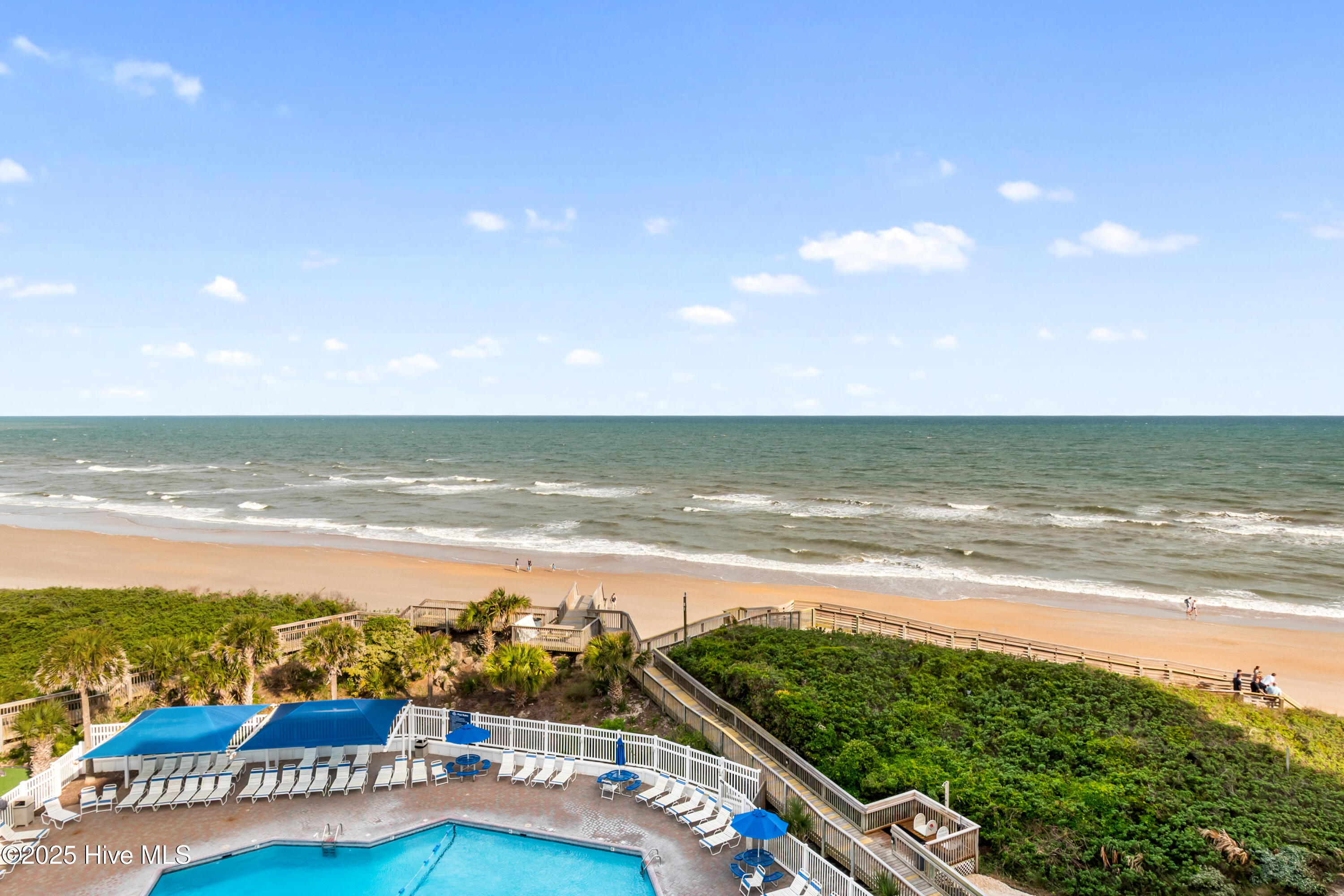 2000 New River Inlet Road, 2611