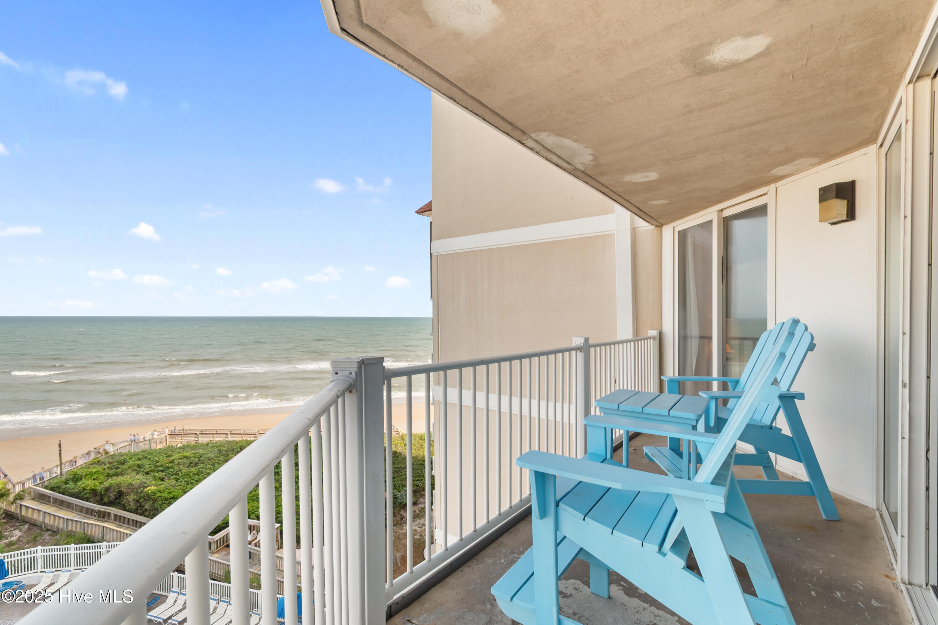 2000 New River Inlet Road, 2611