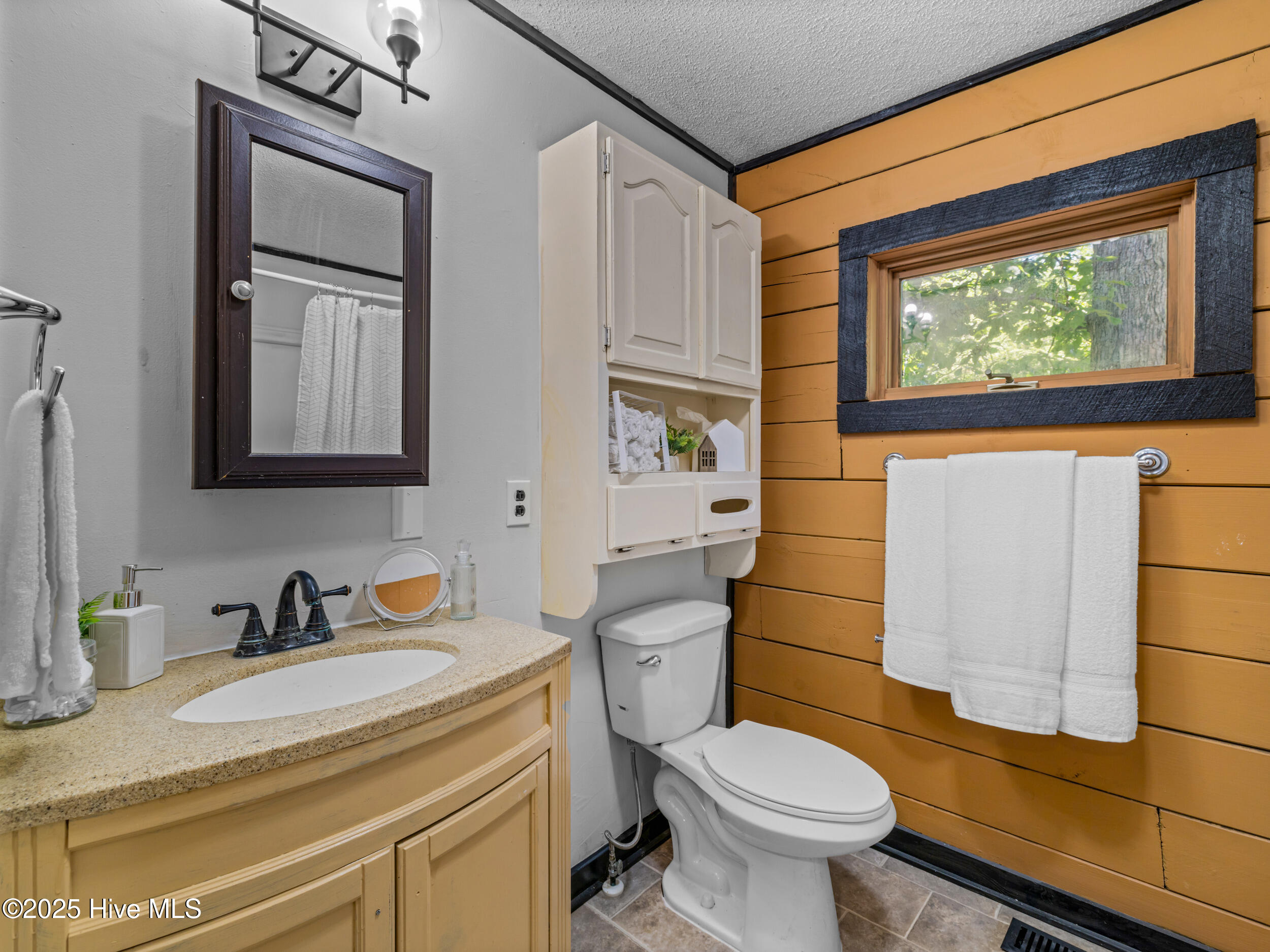 210 Edgewood Drive
