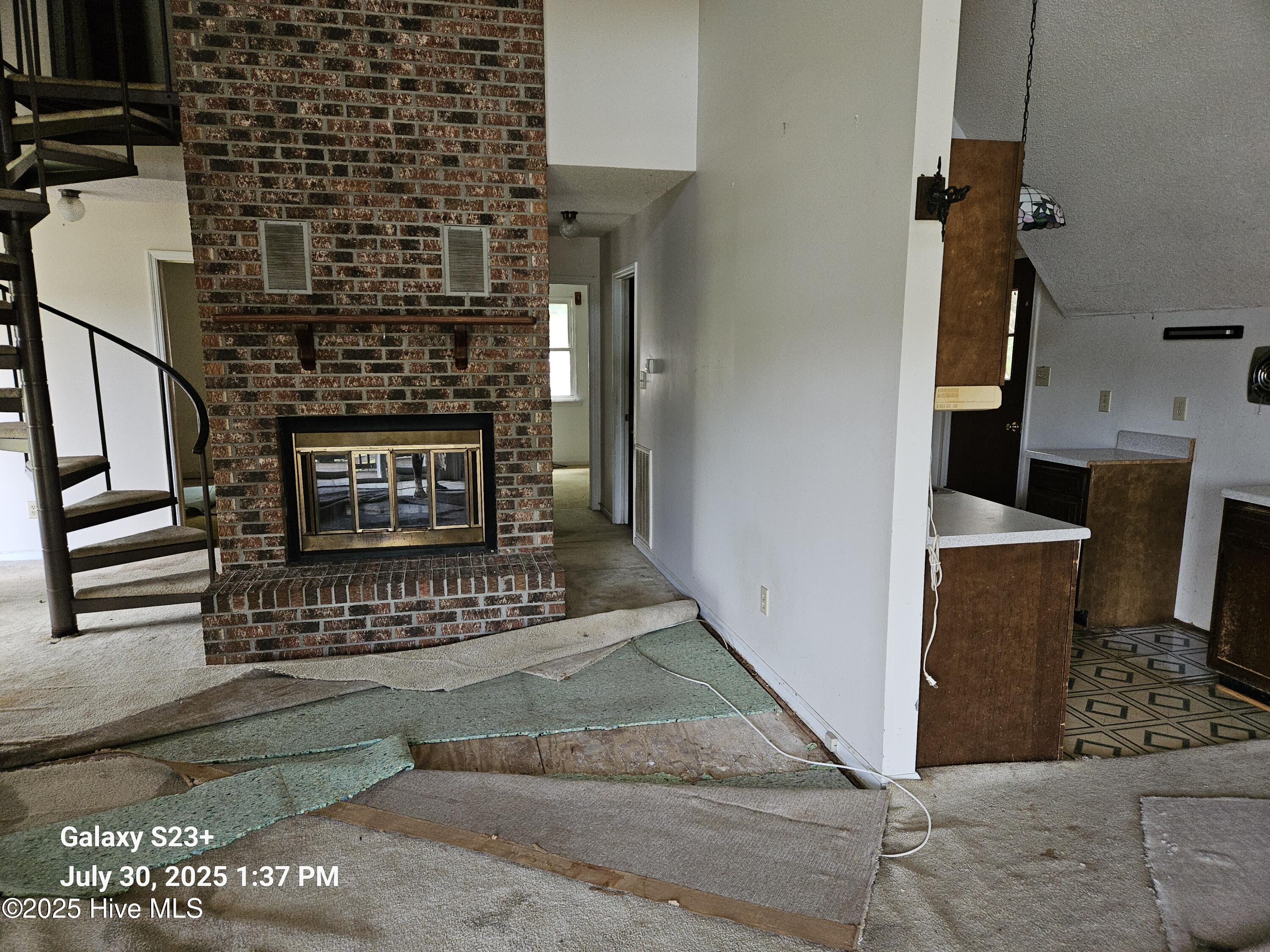 650 Queens Creek Road