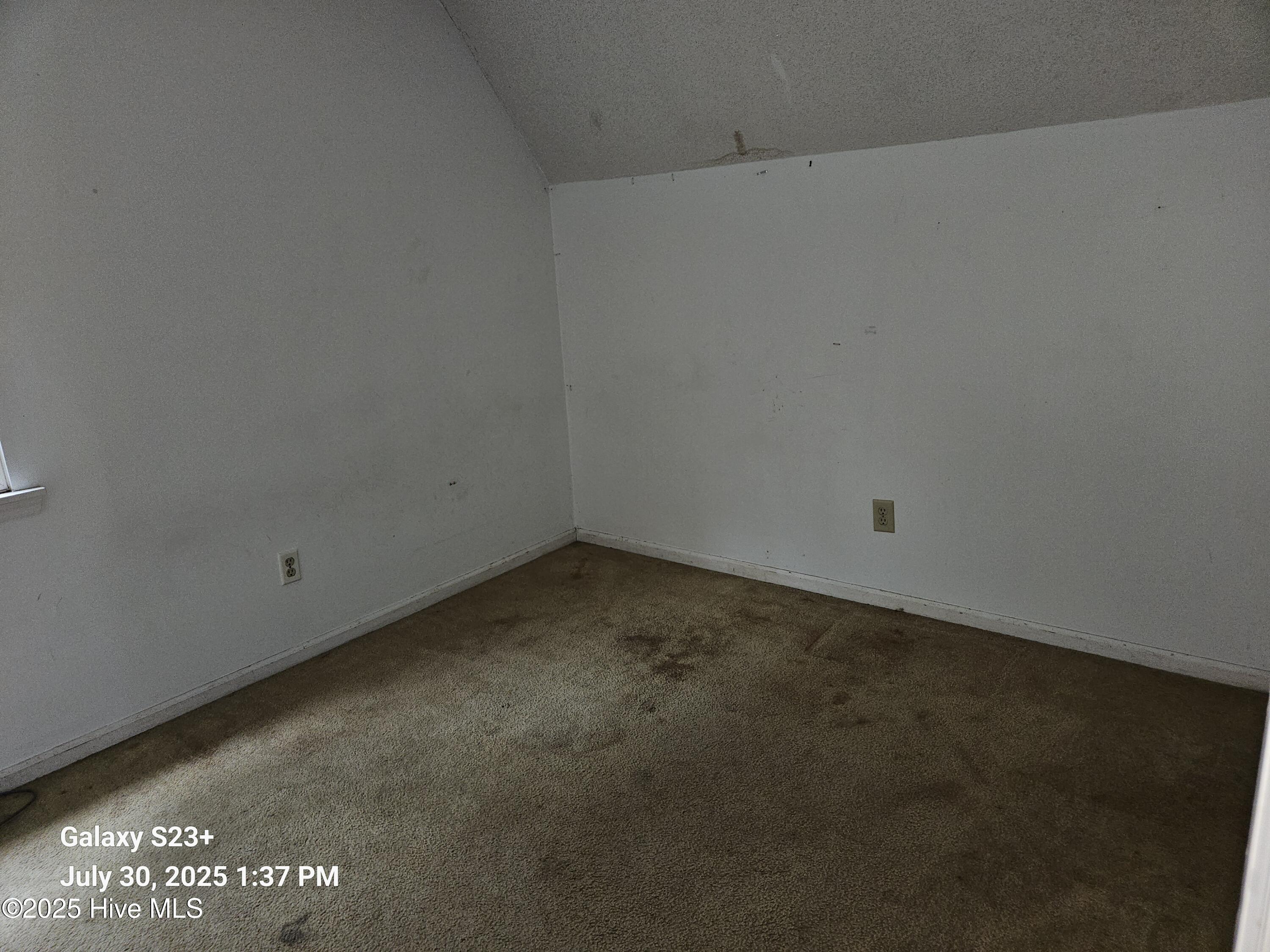 650 Queens Creek Road