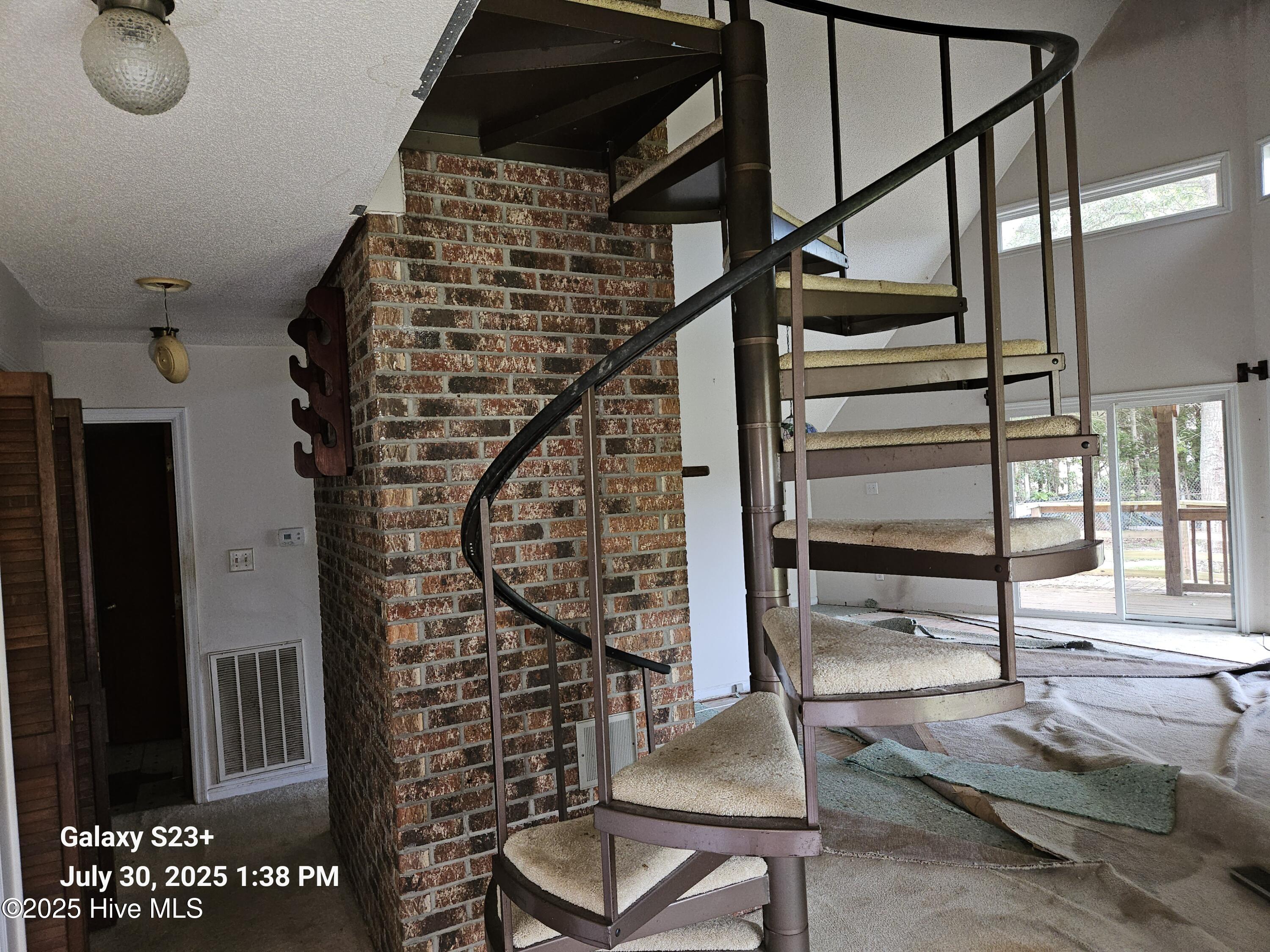 650 Queens Creek Road