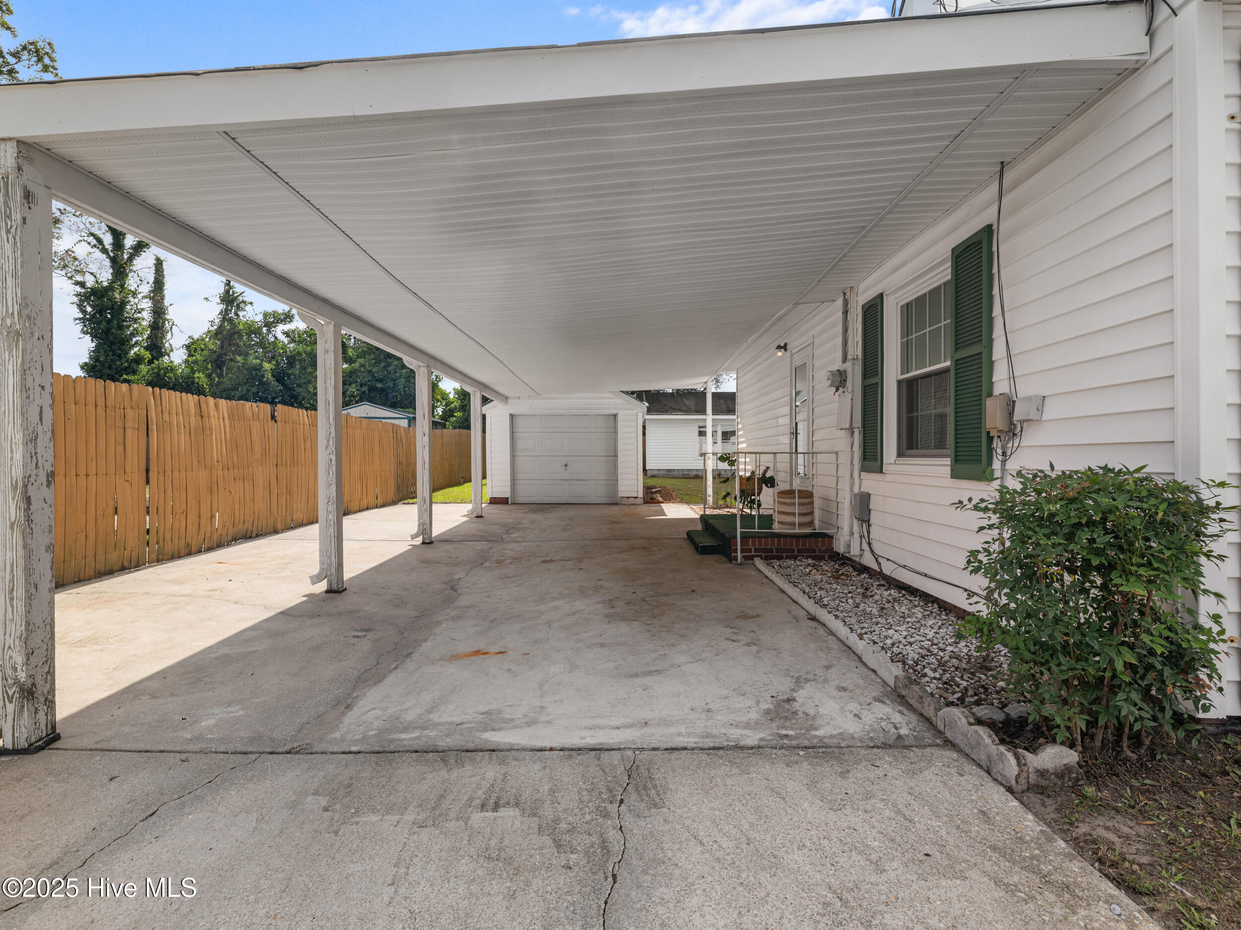 313 Brentwood Avenue