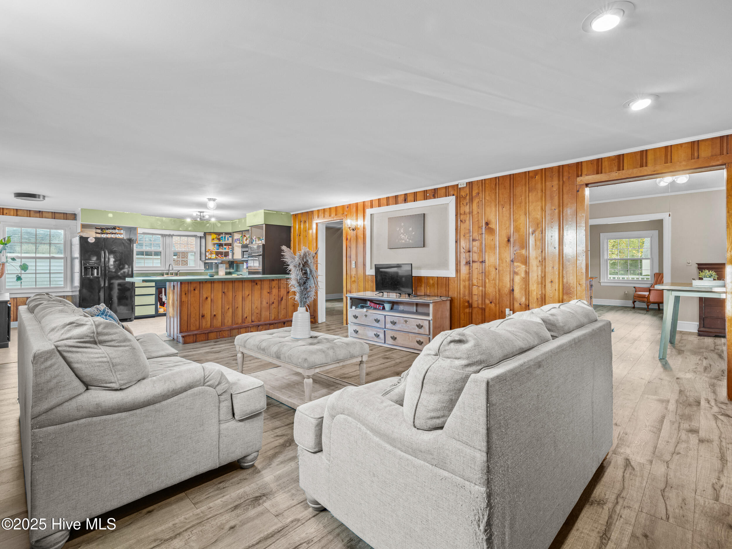 313 Brentwood Avenue