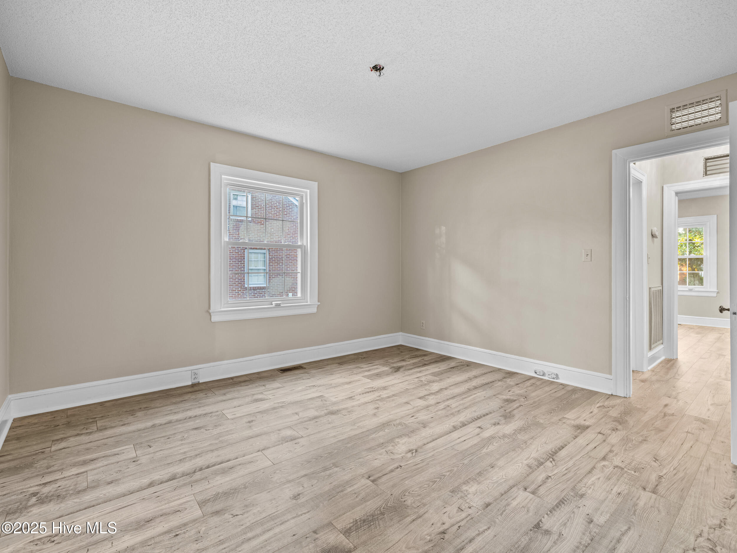 313 Brentwood Avenue