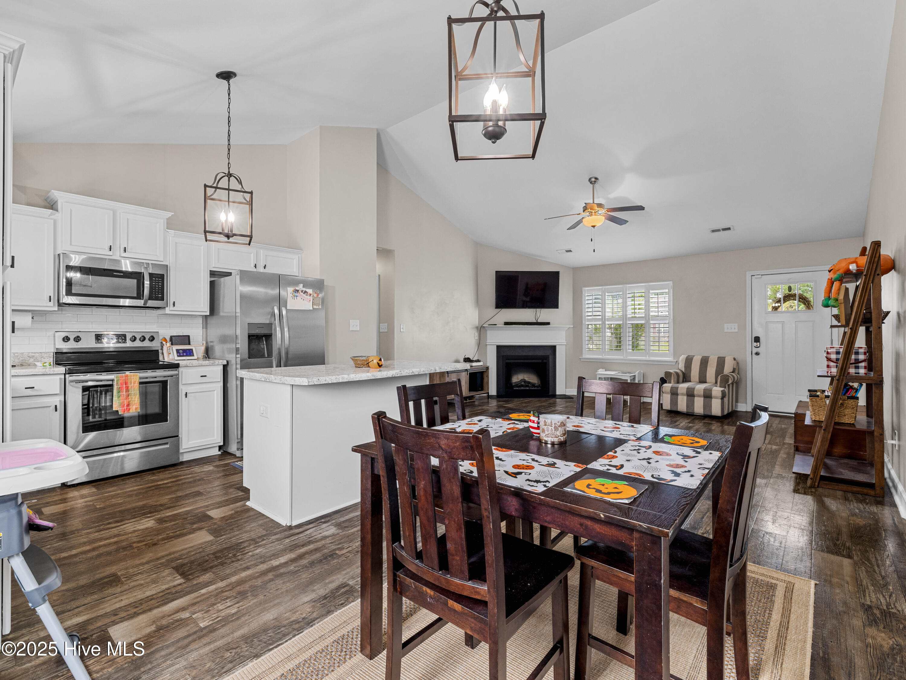 501 Ellie Court, Jacksonville