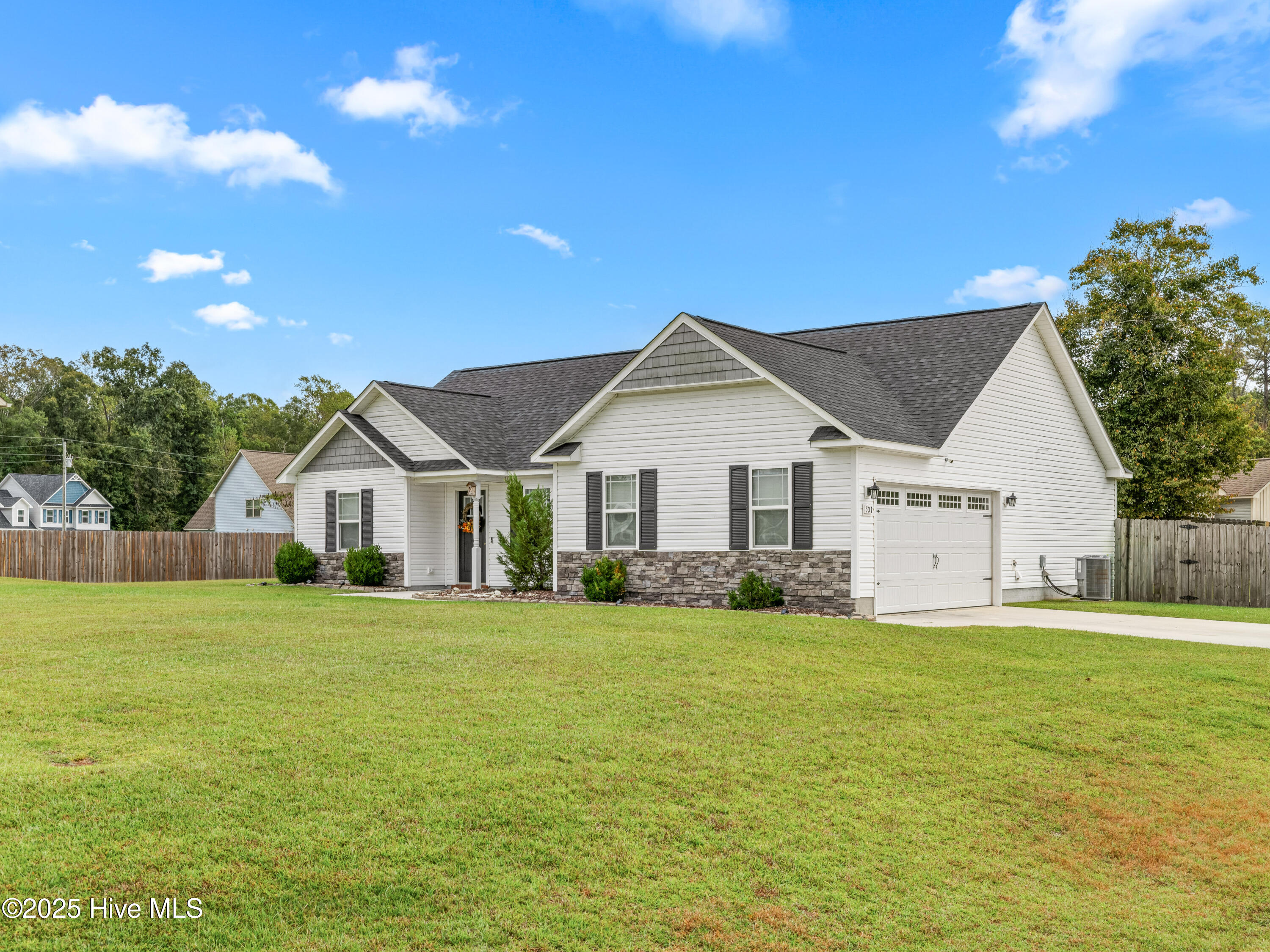 501 Ellie Court, Jacksonville