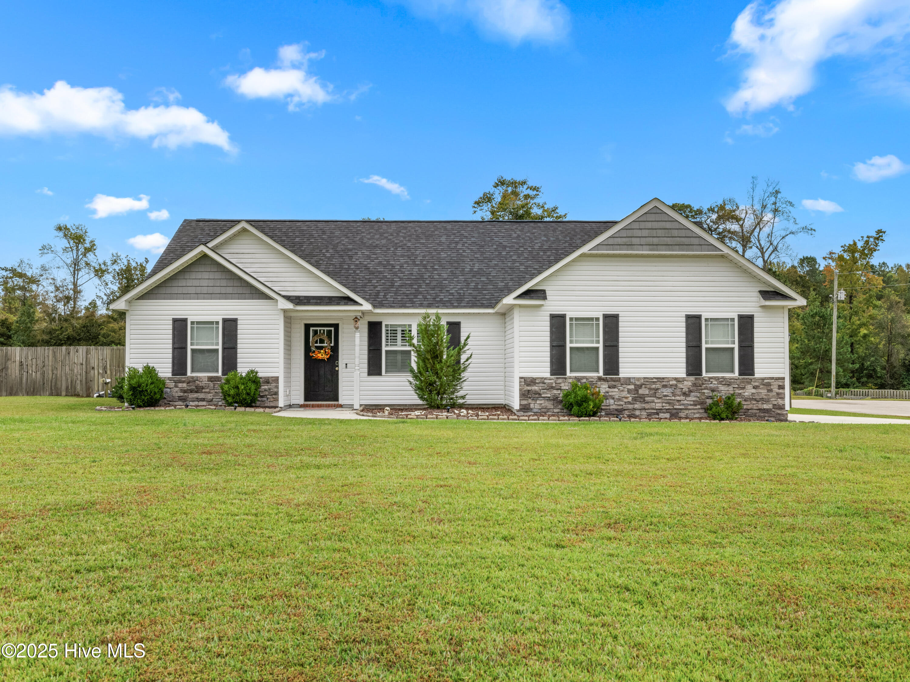 501 Ellie Court, Jacksonville