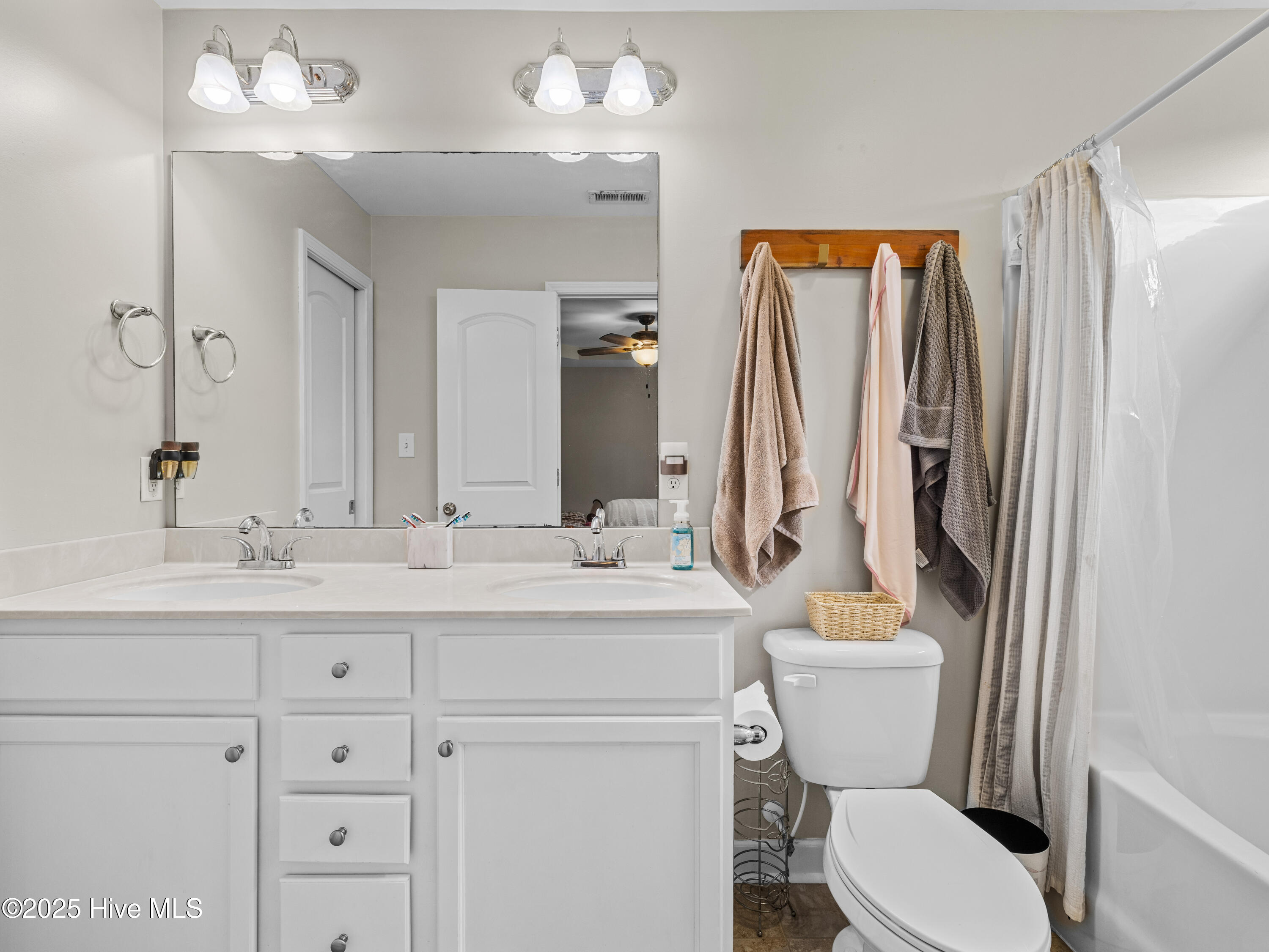 501 Ellie Court, Jacksonville