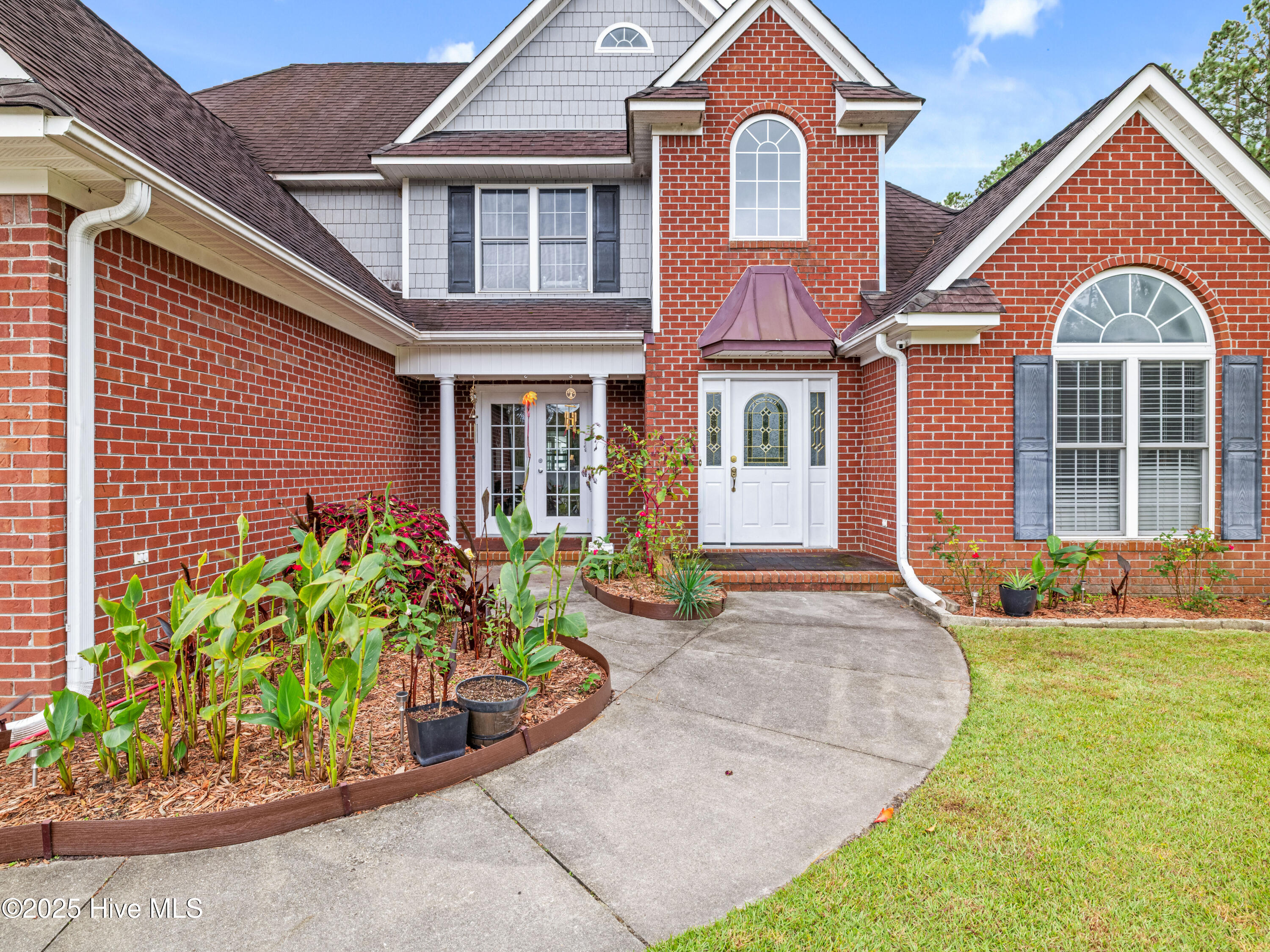 500 Red Fox Court