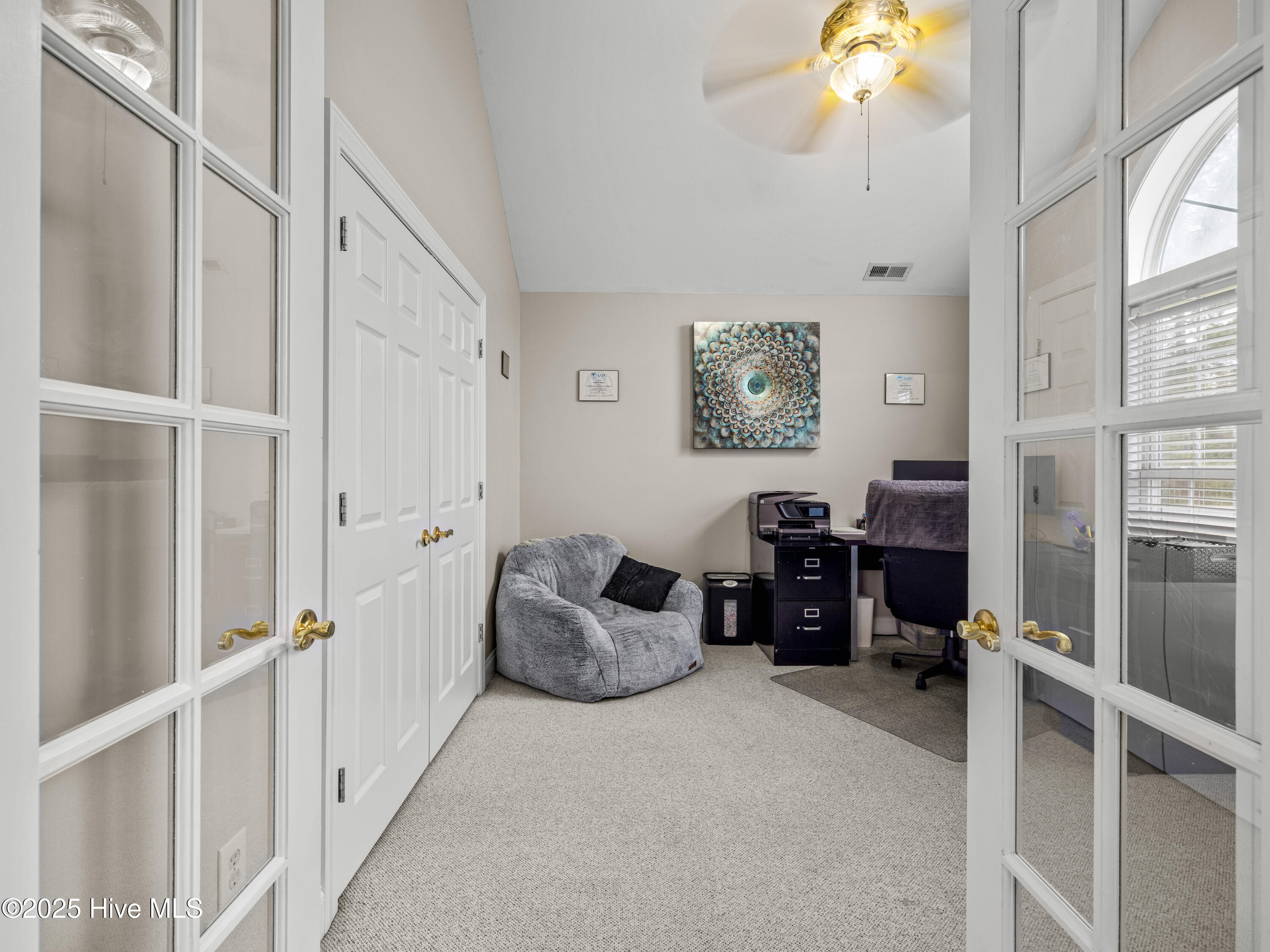 500 Red Fox Court