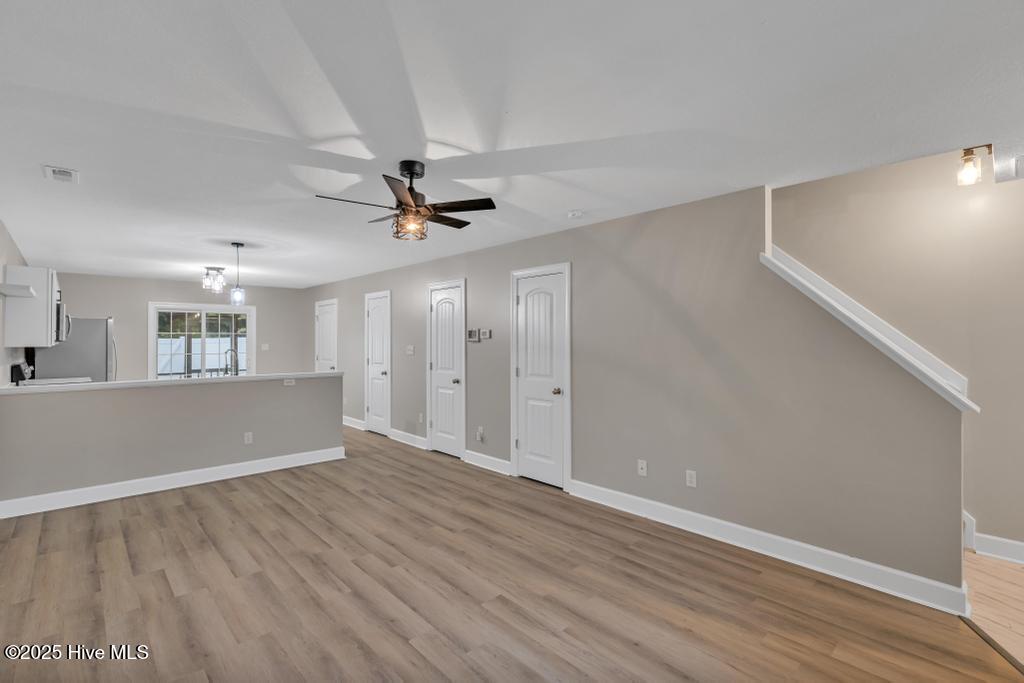 157 W Murrow Lane