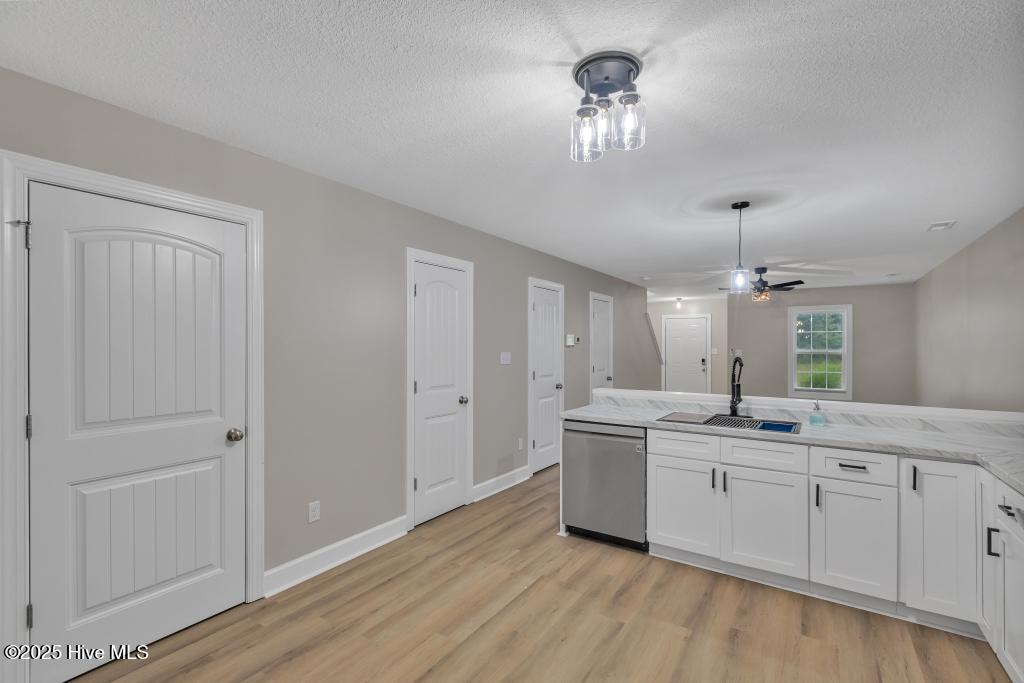 157 W Murrow Lane