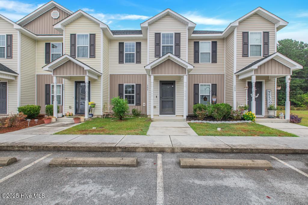 157 W Murrow Lane