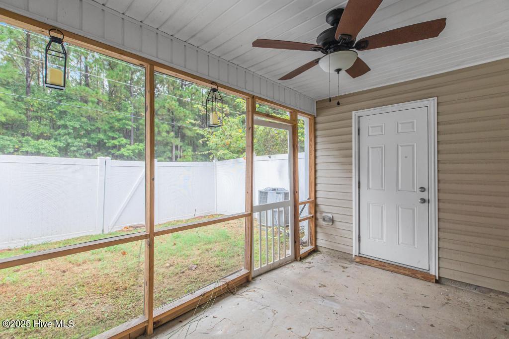 157 W Murrow Lane
