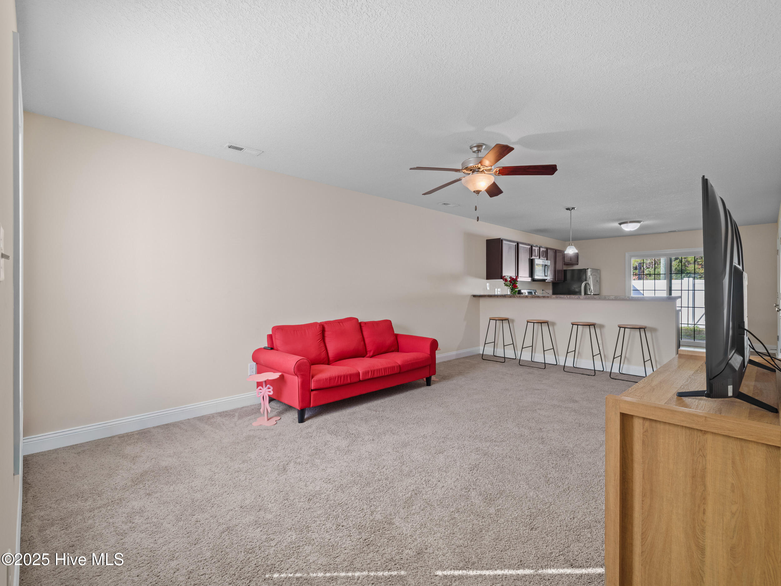 145 W Murrow Lane