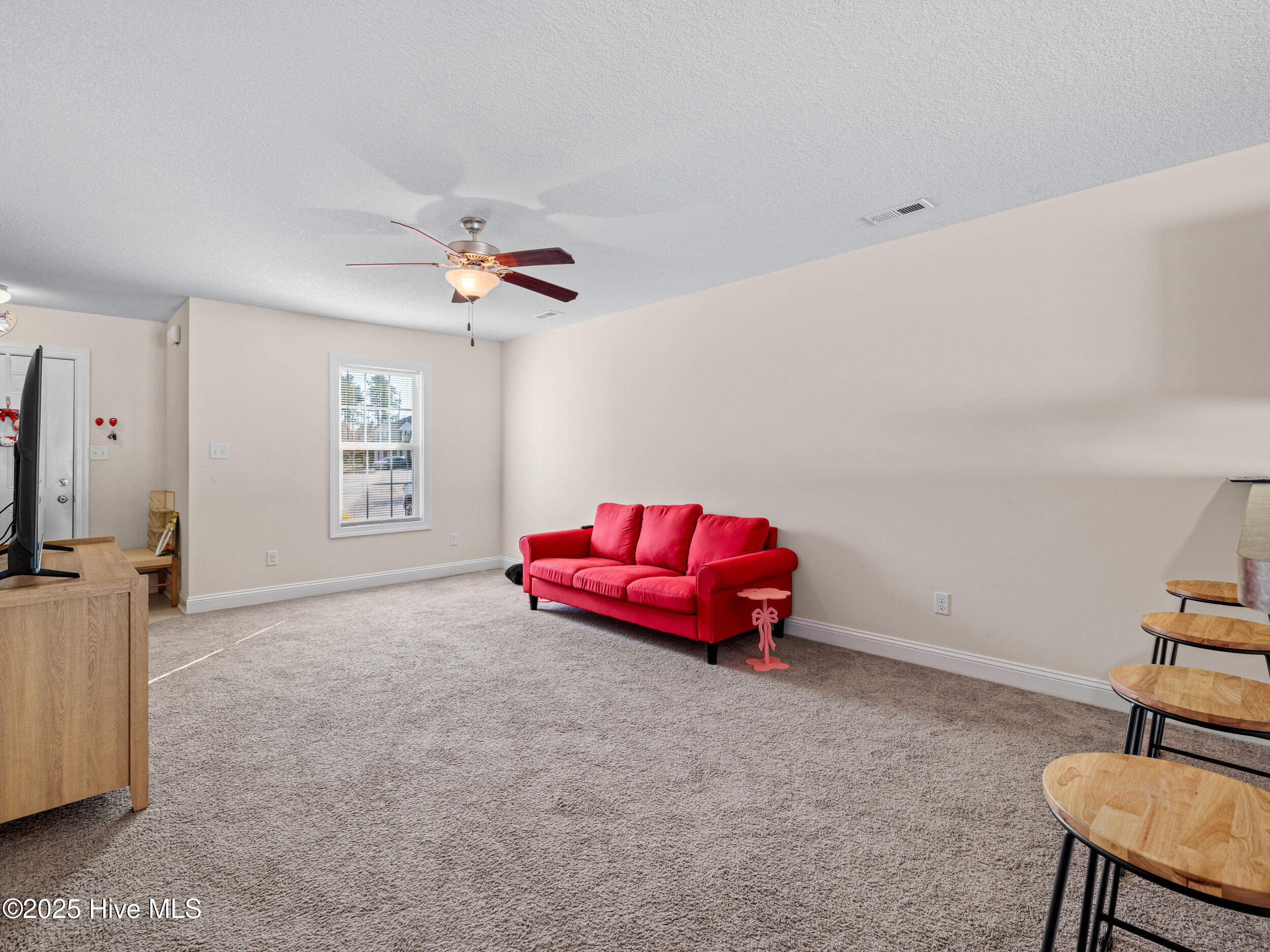 145 W Murrow Lane