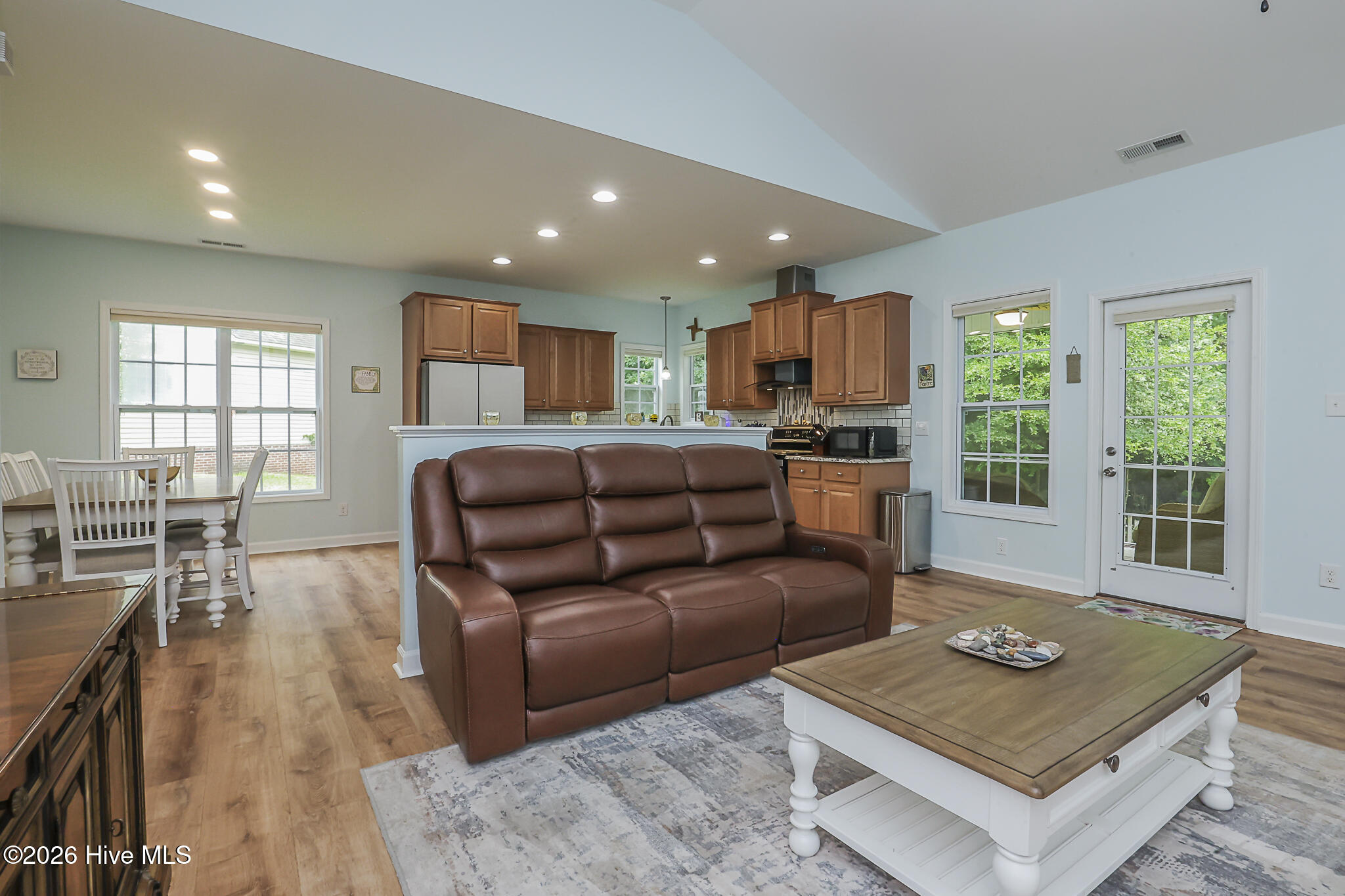 109 Foxberry Place