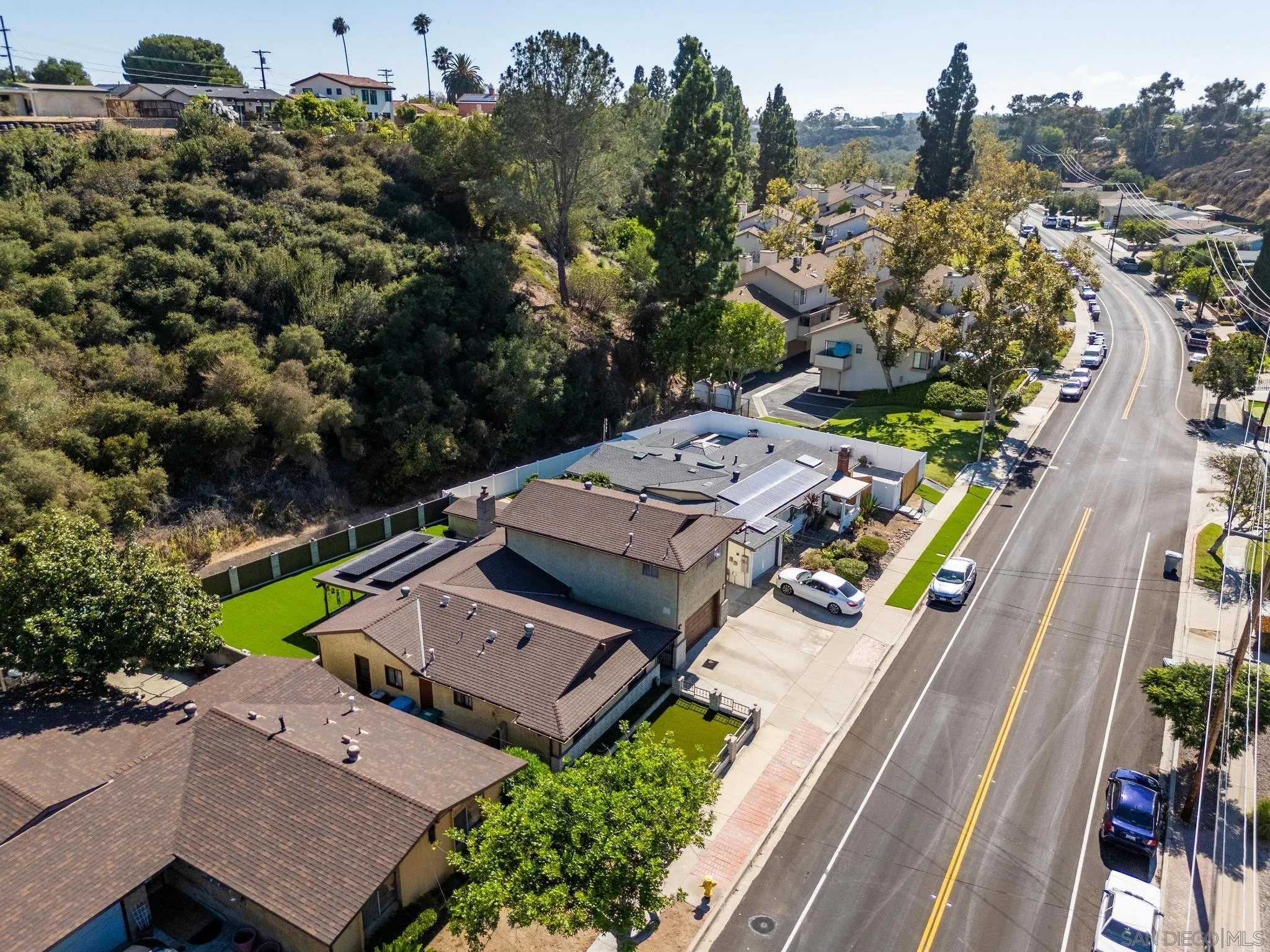 4621 Chateau Drive