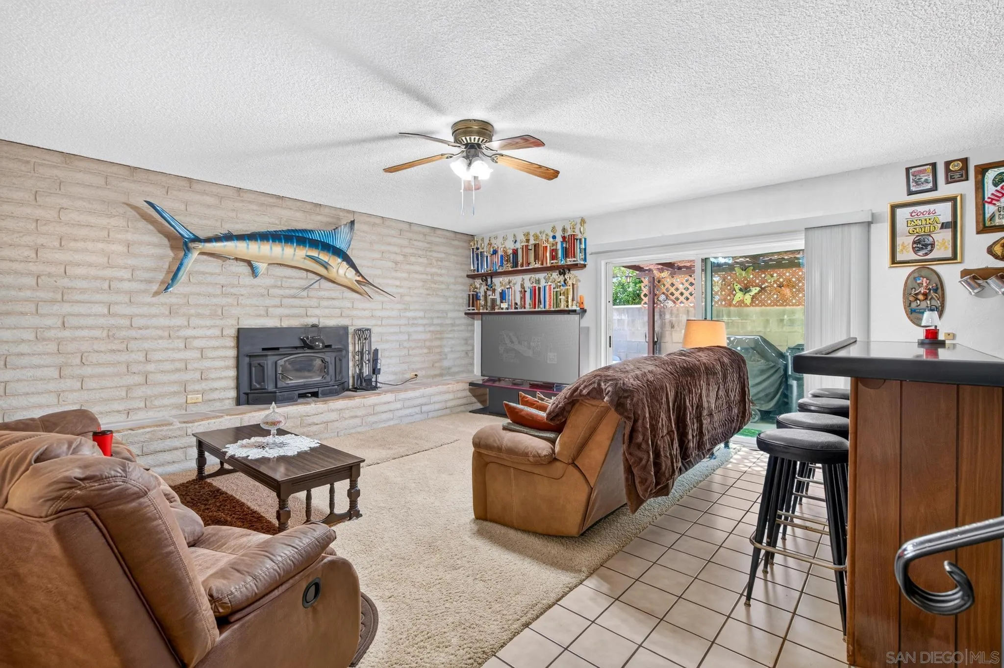 4621 Chateau Drive