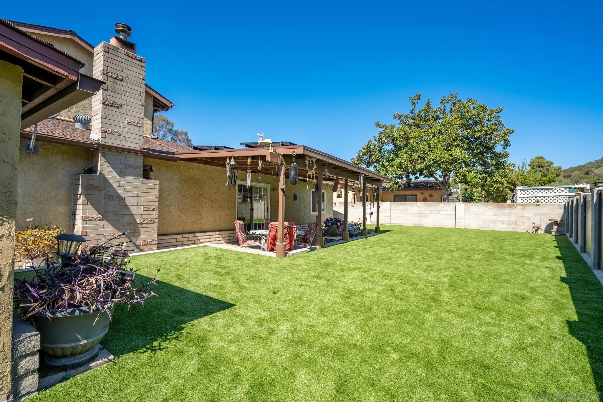 4621 Chateau Drive