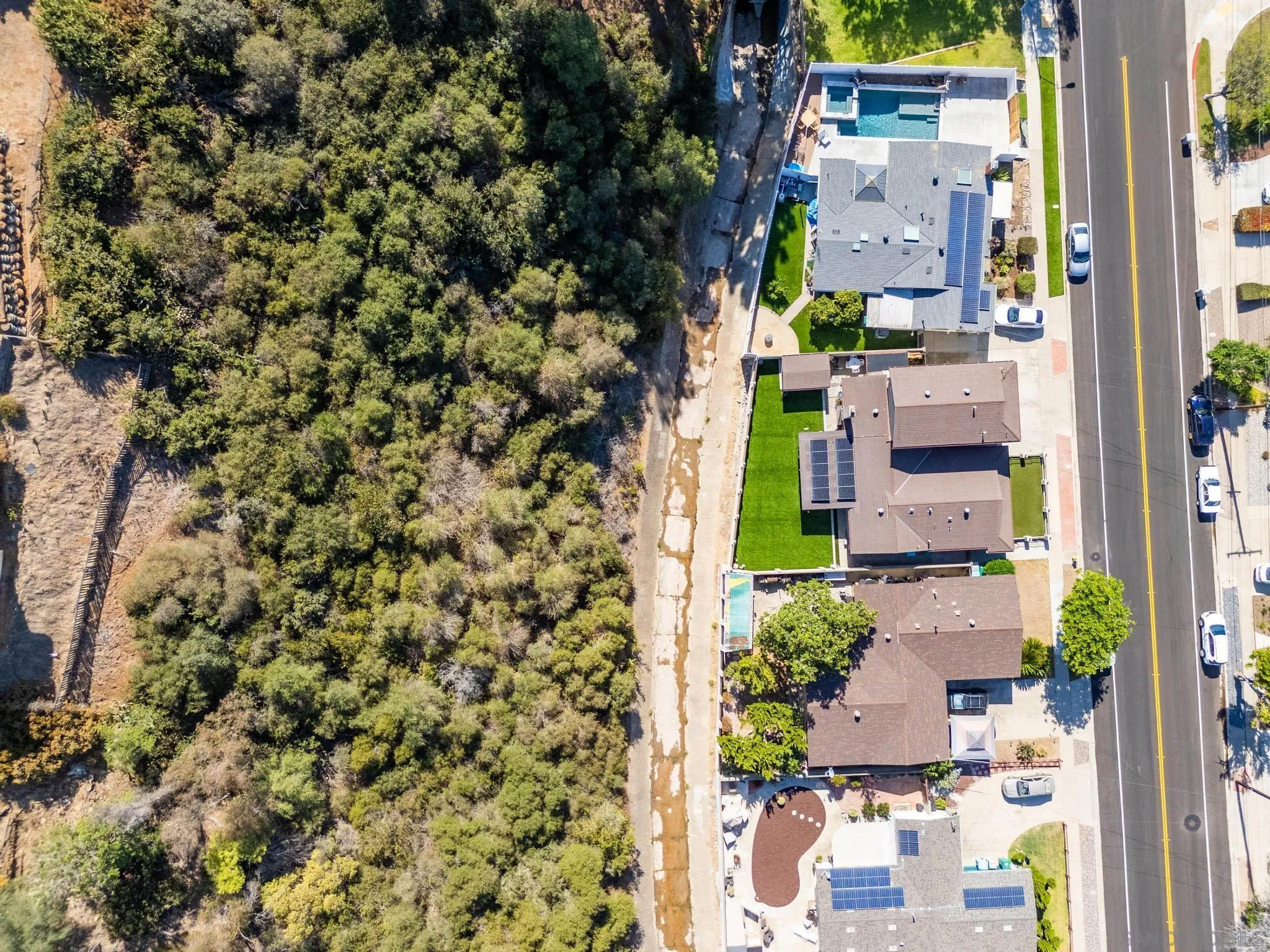 4621 Chateau Drive
