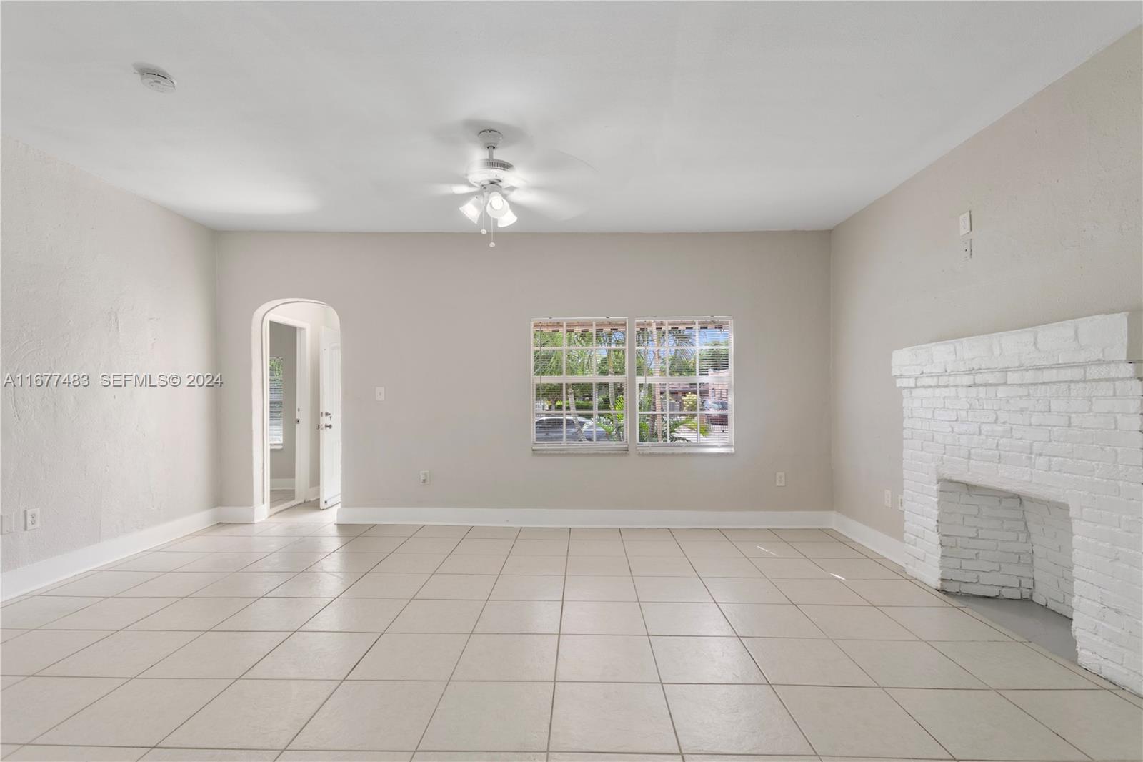 503 Avenida Hermosa