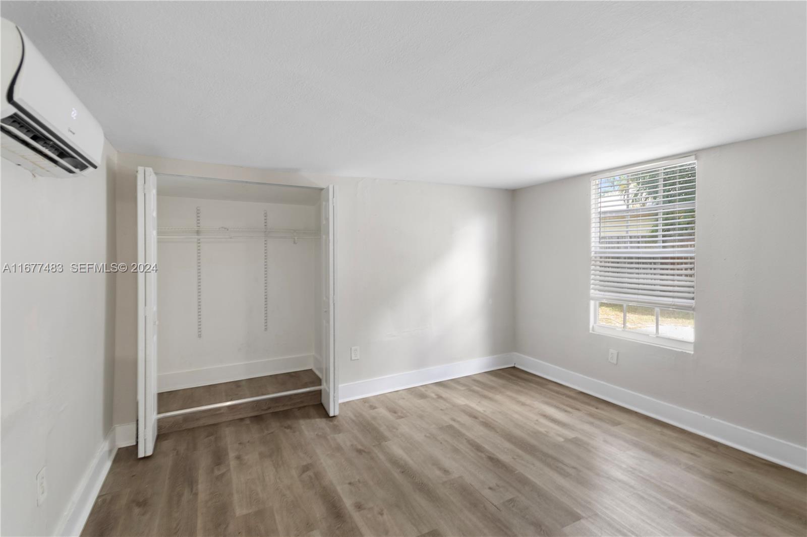 503 Avenida Hermosa