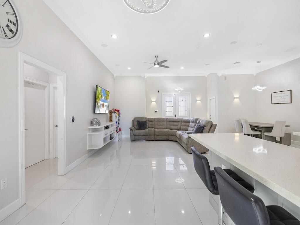 914 SW Mccracken Avenue, Port St. Lucie