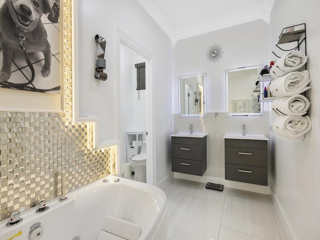 914 SW Mccracken Avenue, Port St. Lucie