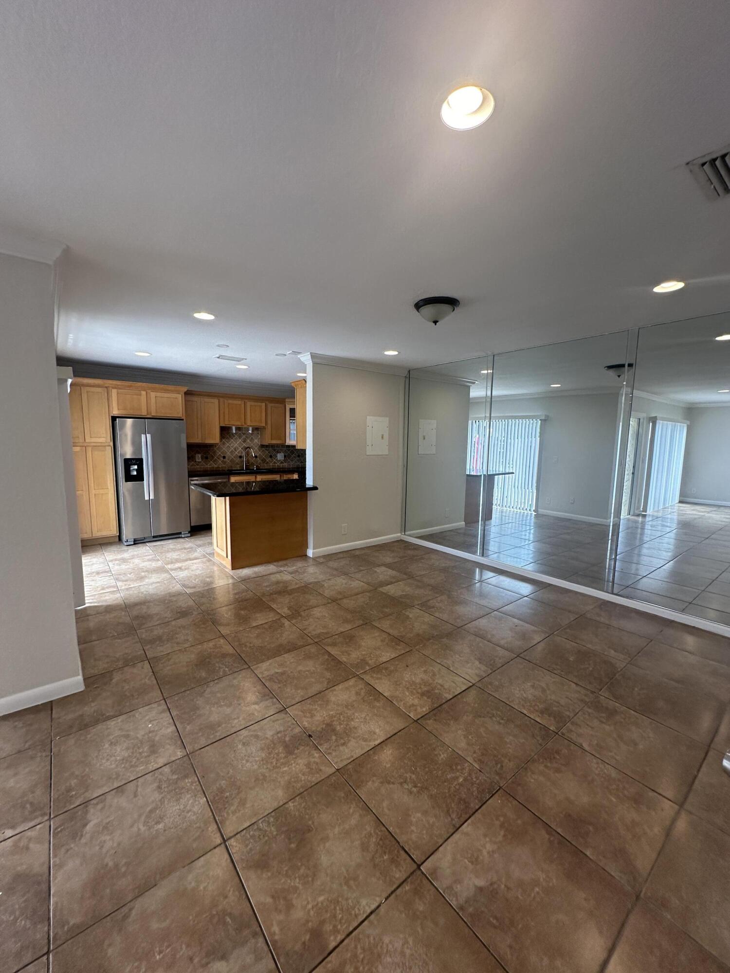 1827 N Congress Avenue