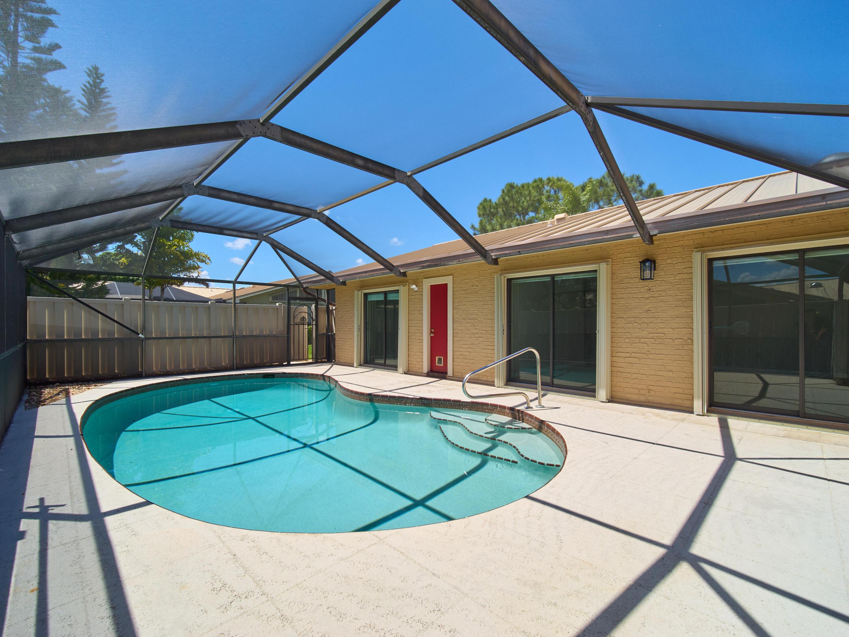 5532 Golden Eagle Circle