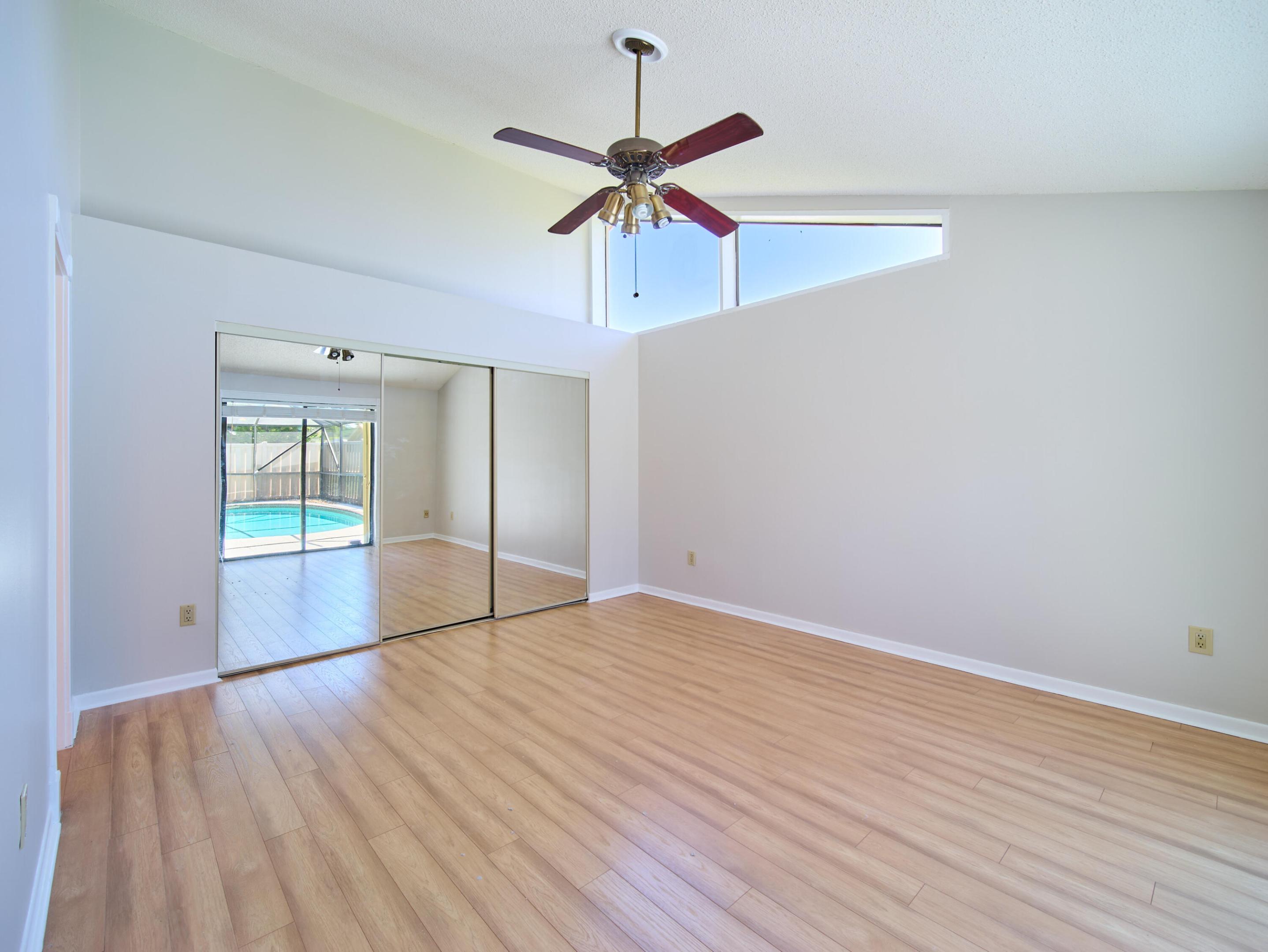 5532 Golden Eagle Circle