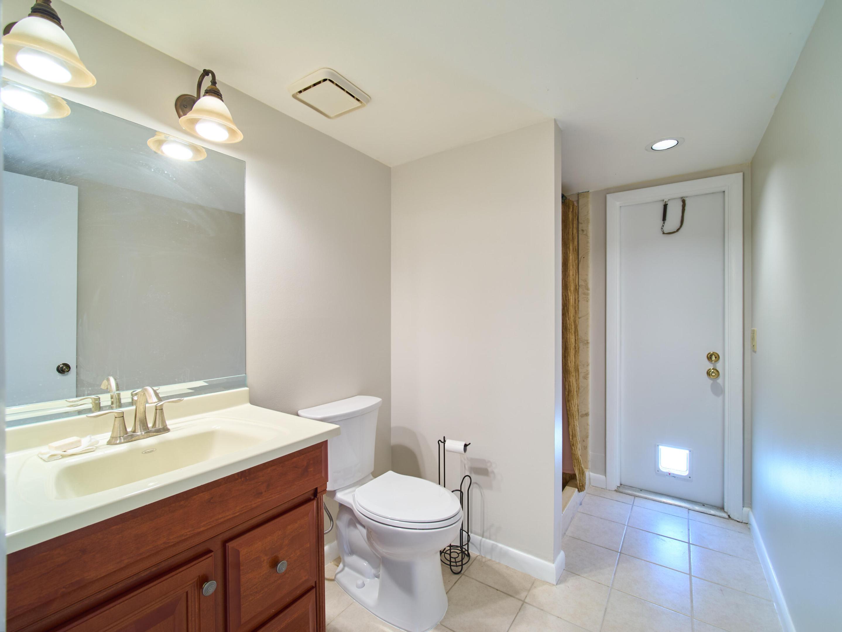 5532 Golden Eagle Circle