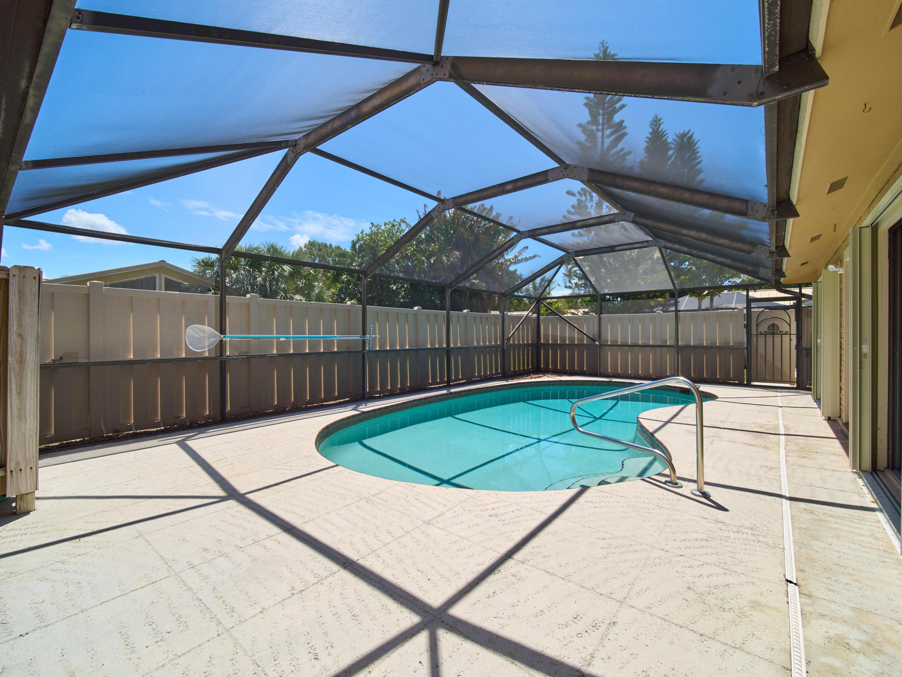 5532 Golden Eagle Circle