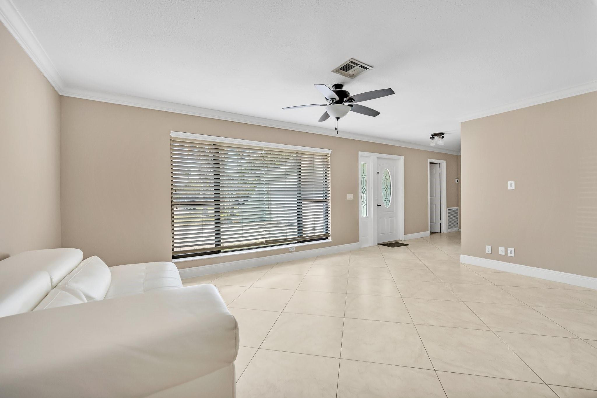 1171 Gloucester Ct