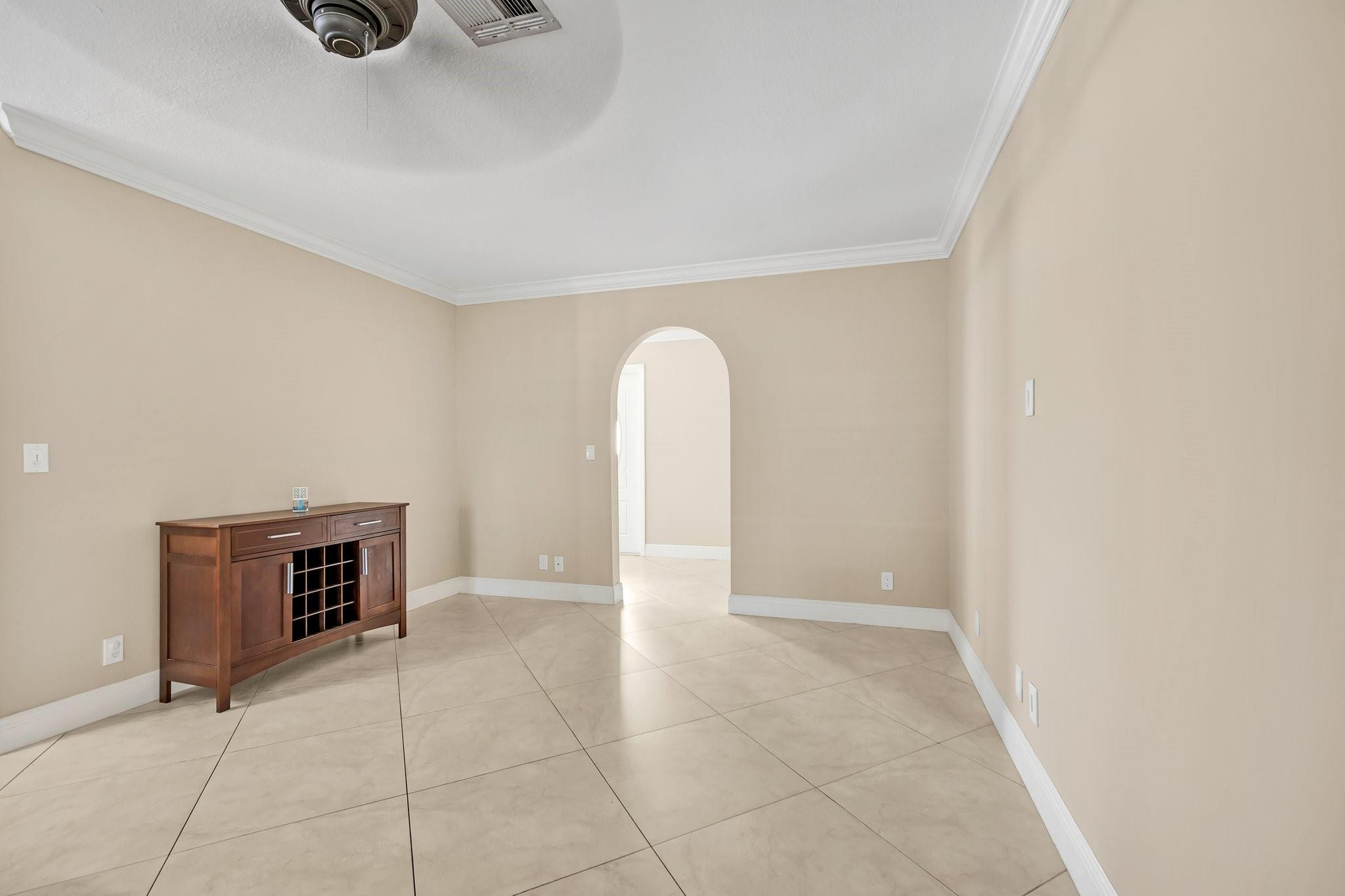 1171 Gloucester Ct