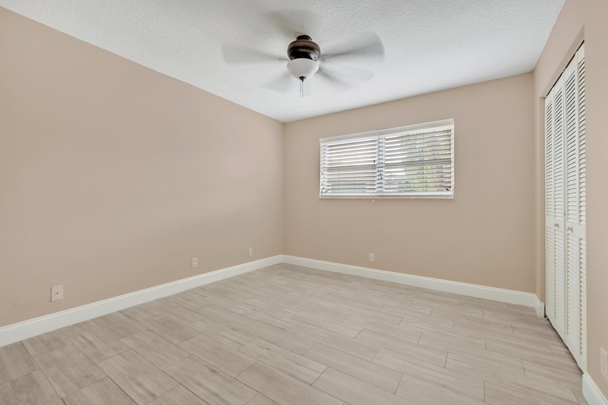 1171 Gloucester Ct