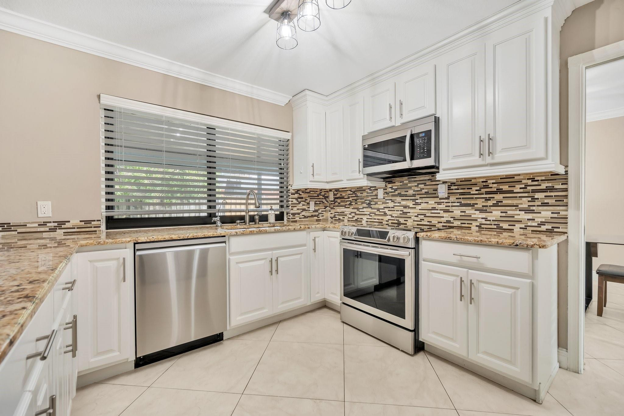 1171 Gloucester Ct