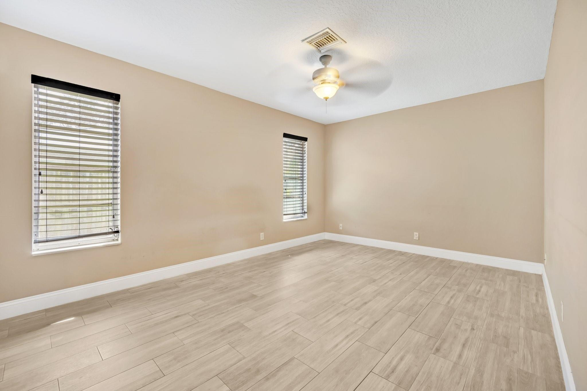 1171 Gloucester Ct