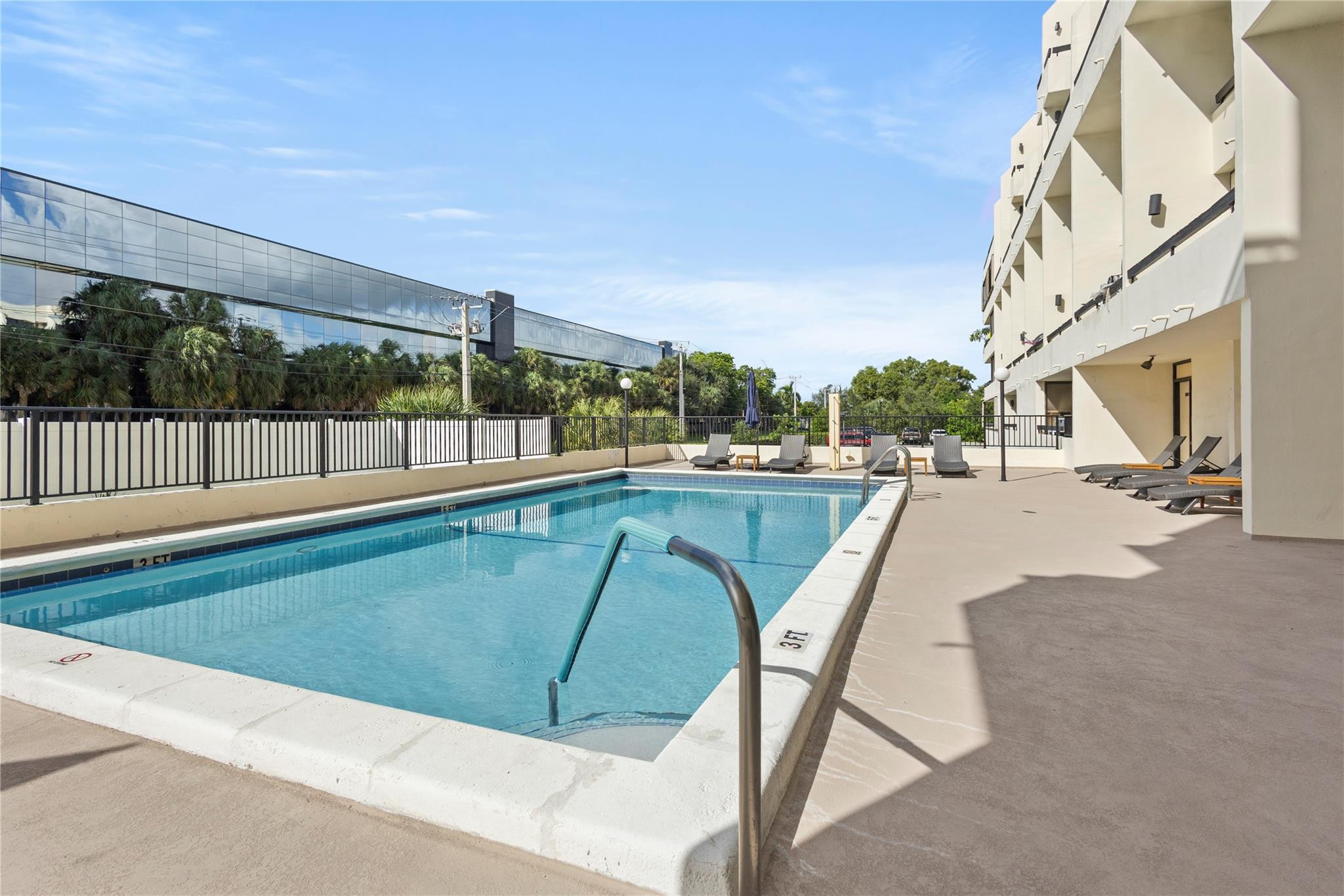 1401 S Federal Hwy 510