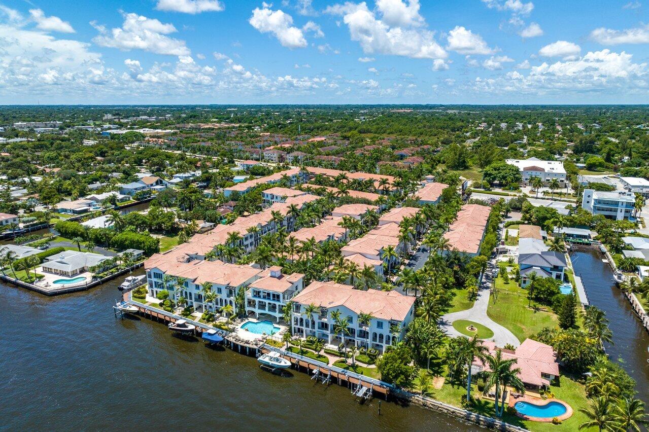 3146 Waterside Circle