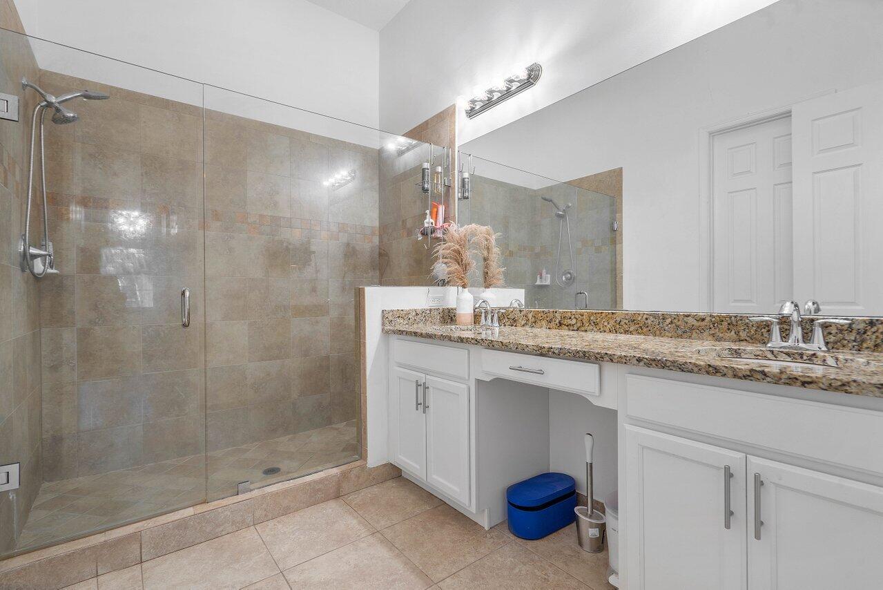 3146 Waterside Circle