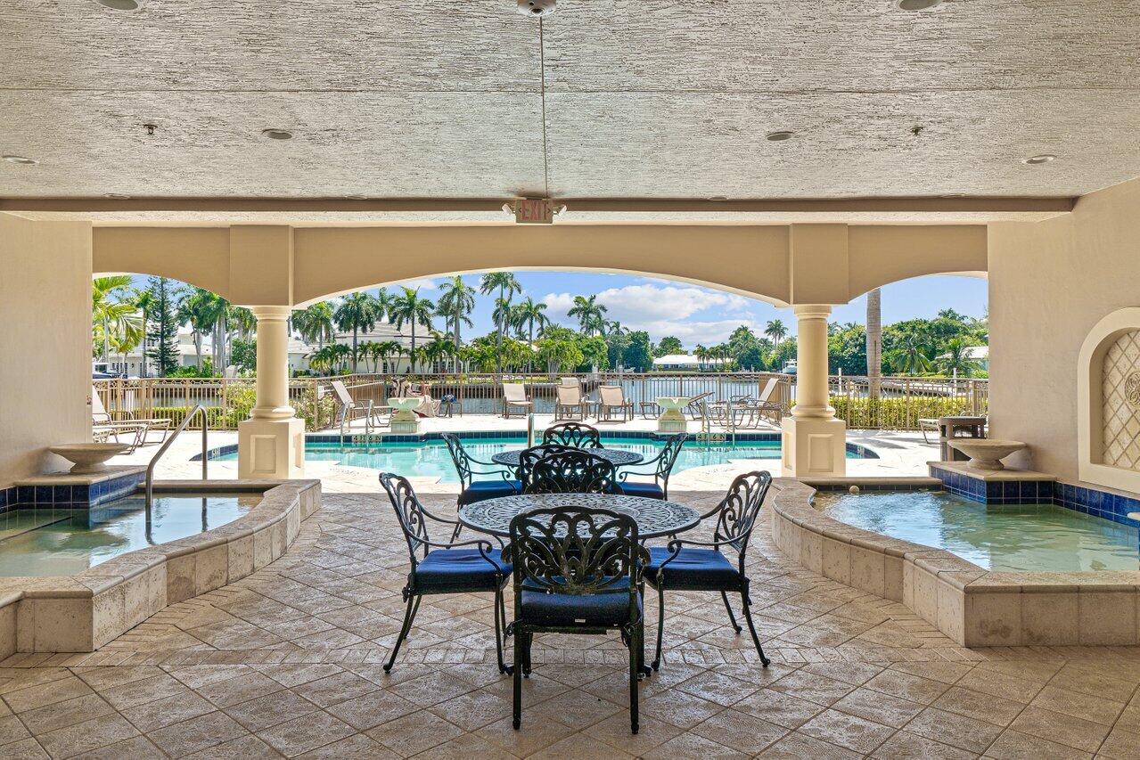 3146 Waterside Circle