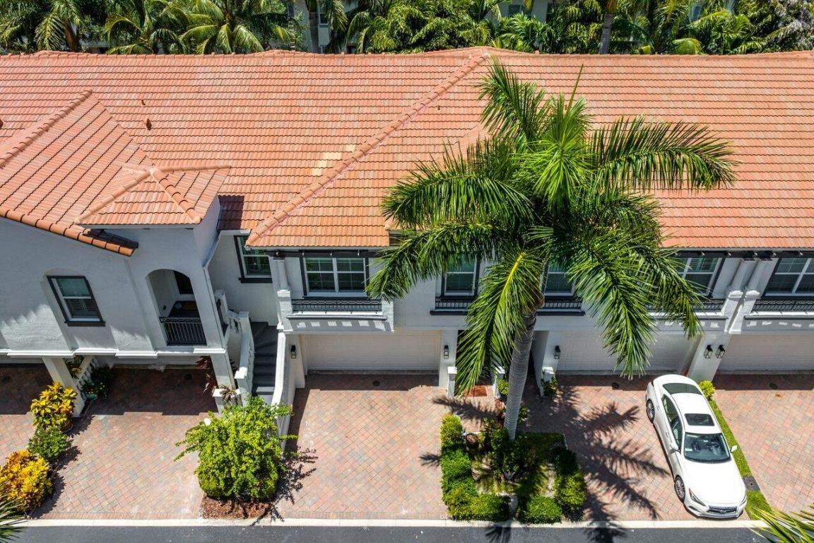 3146 Waterside Circle