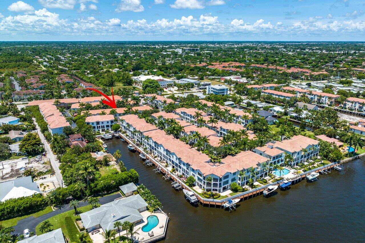 3146 Waterside Circle