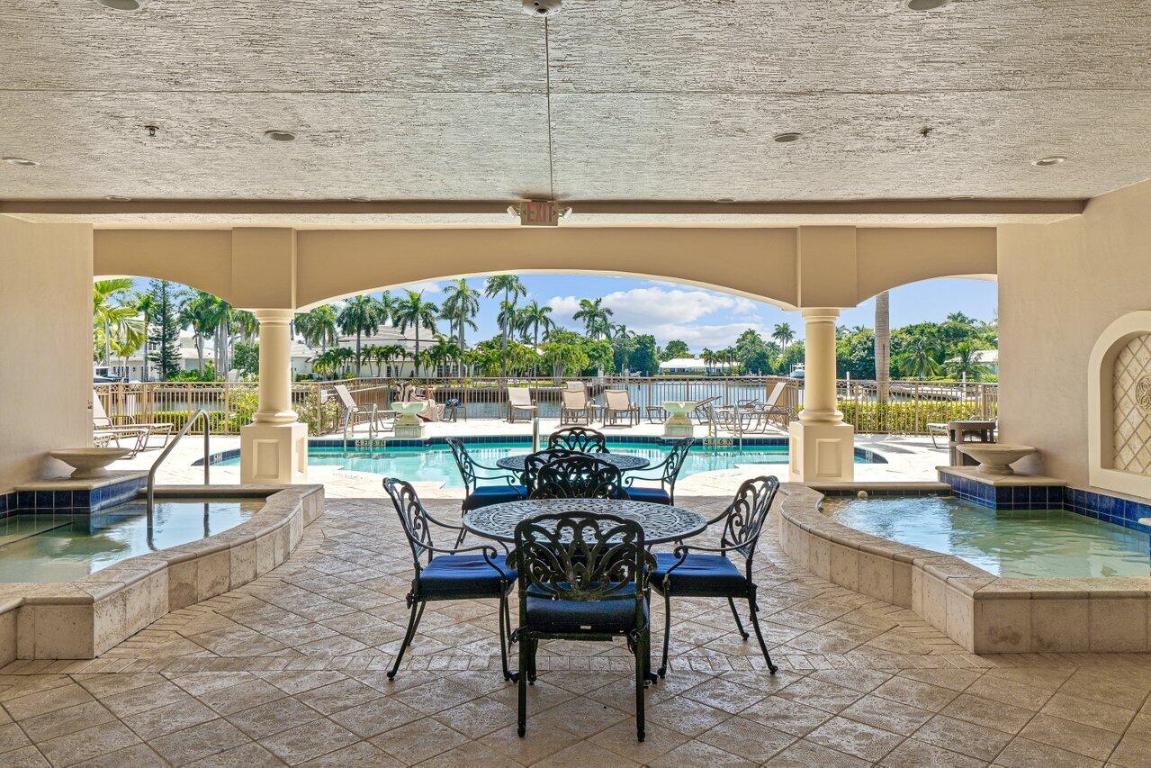 3146 Waterside Circle