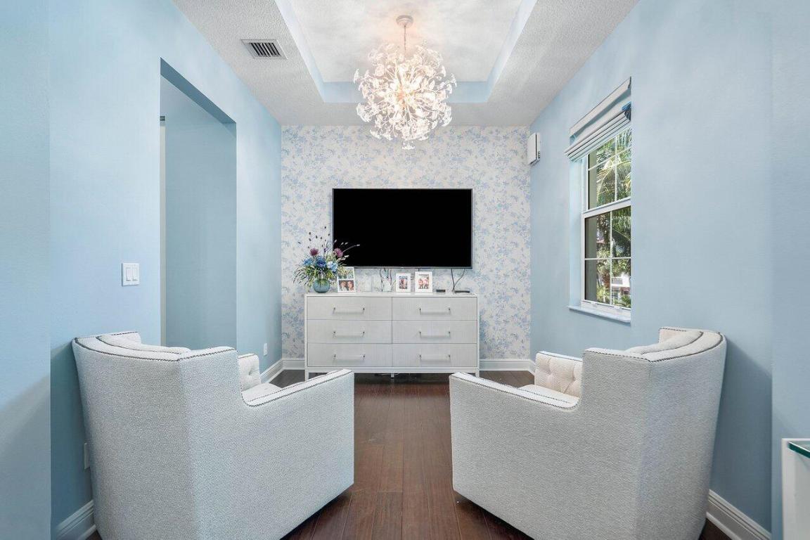 3146 Waterside Circle