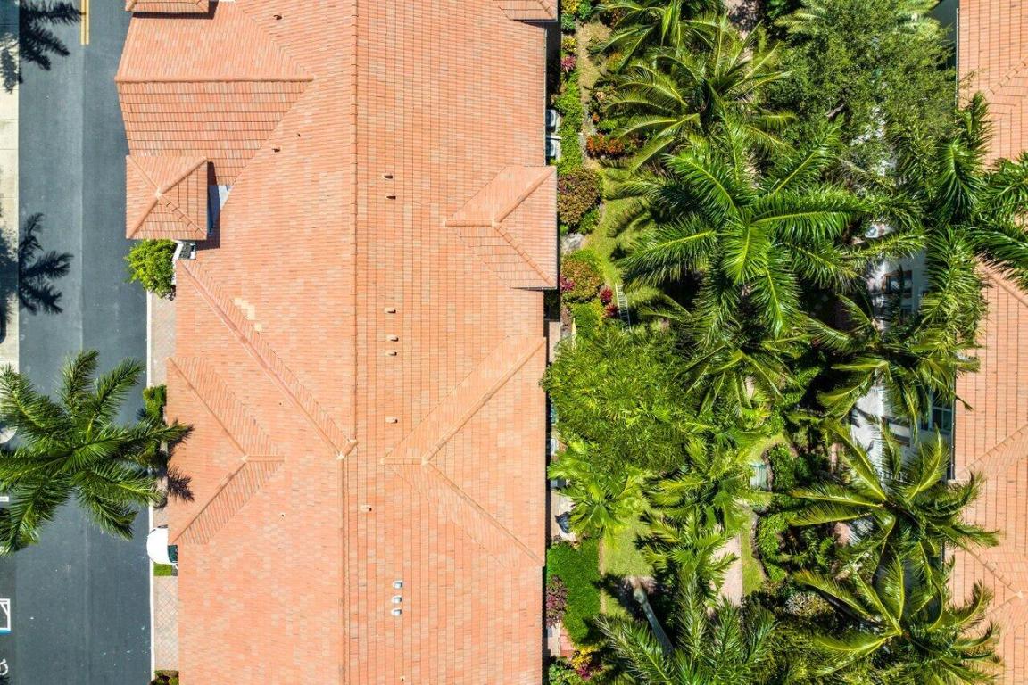 3146 Waterside Circle